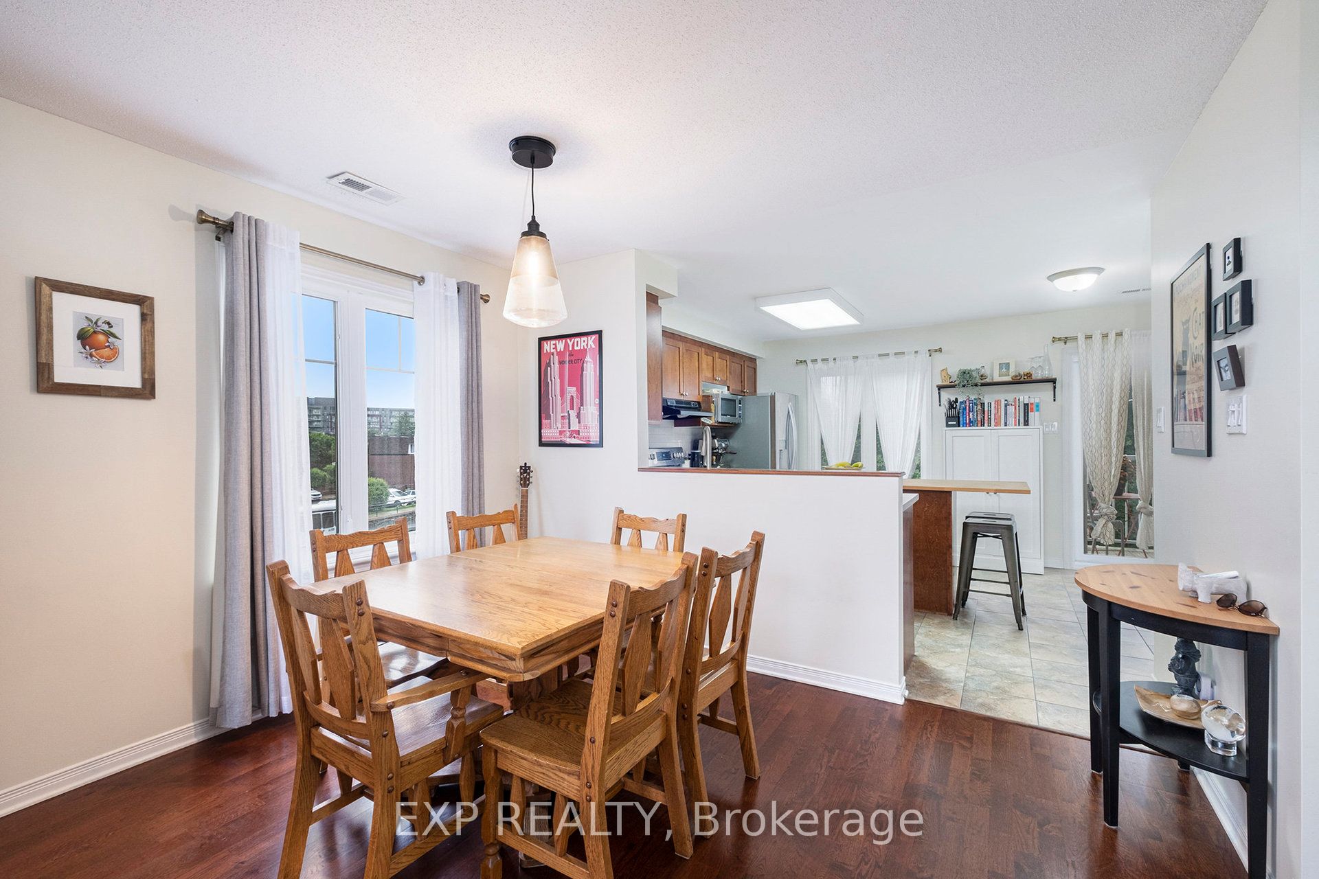 1512 Walkley Road W 146 Property Photo 8