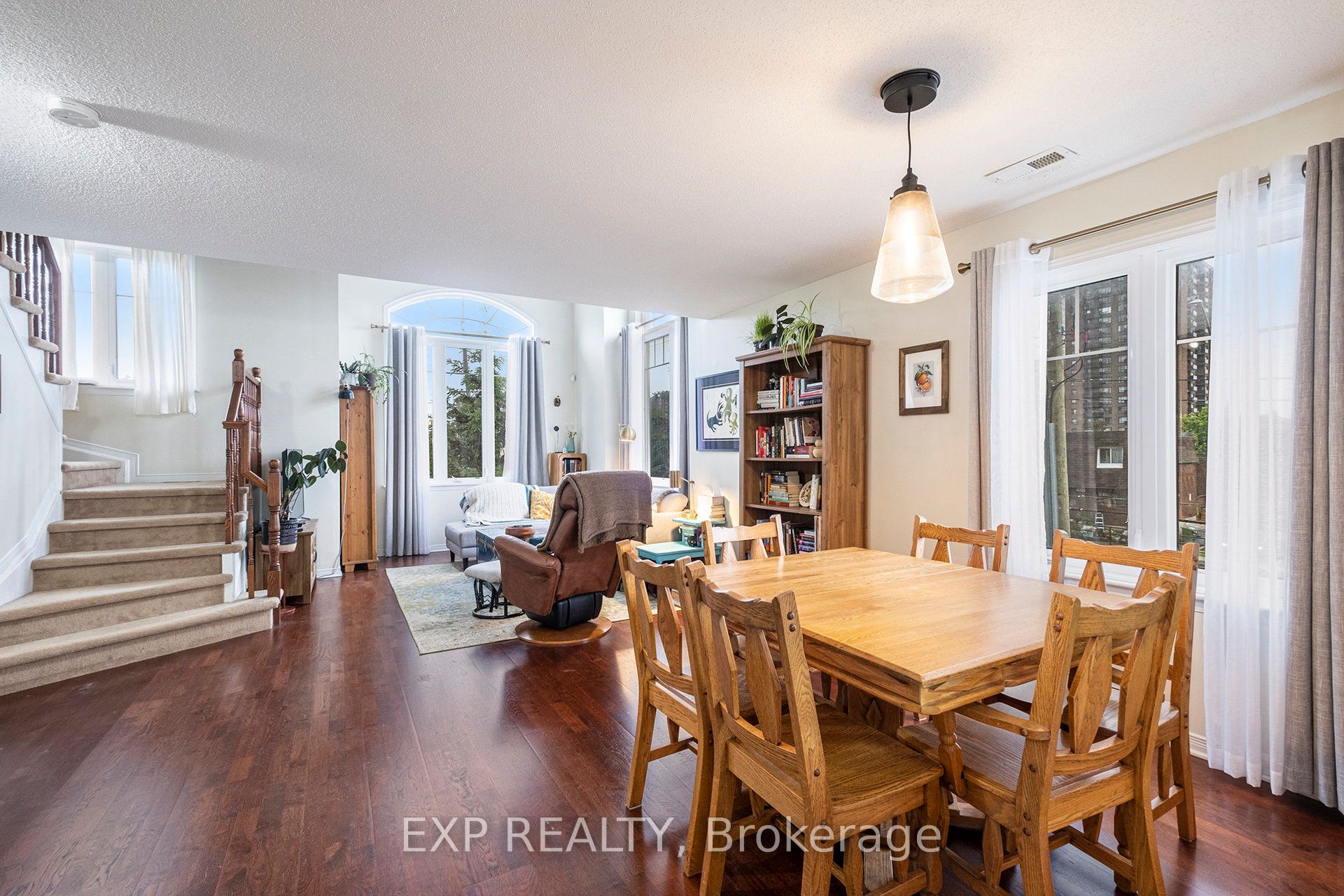 1512 Walkley Road W 146 Property Photo 10