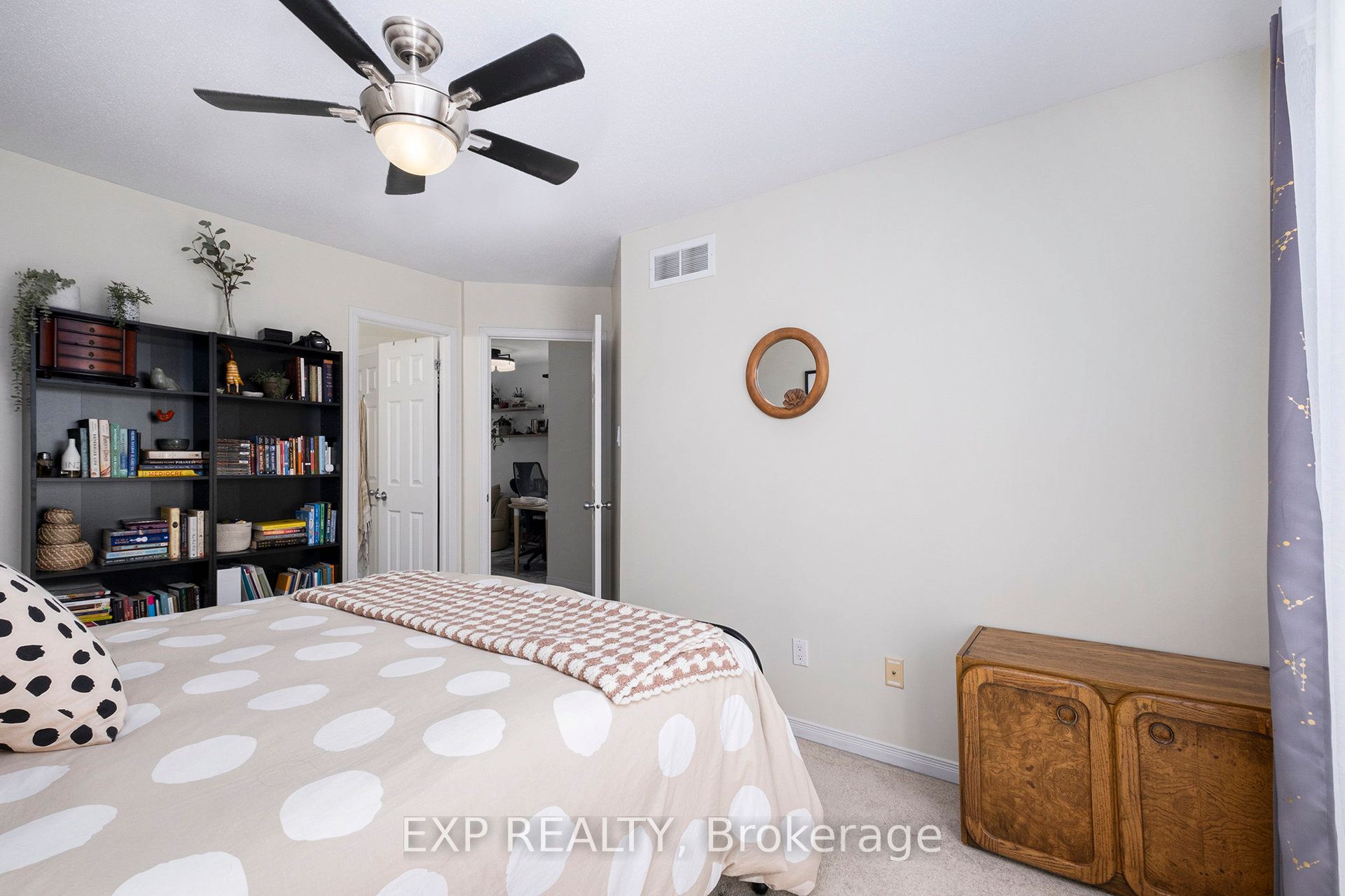 1512 Walkley Road W 146 Property Photo 23