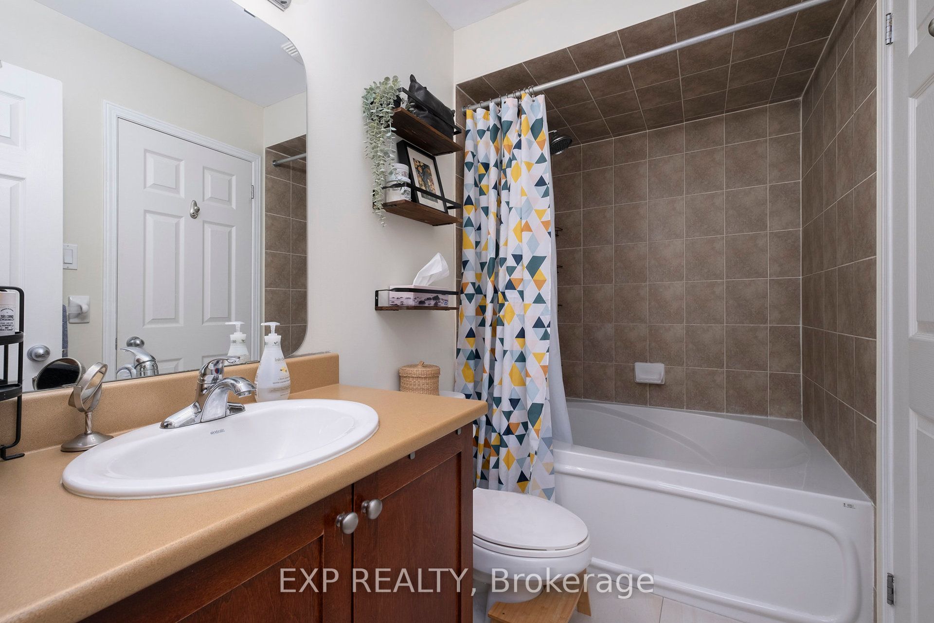 1512 Walkley Road W 146 Property Photo 24