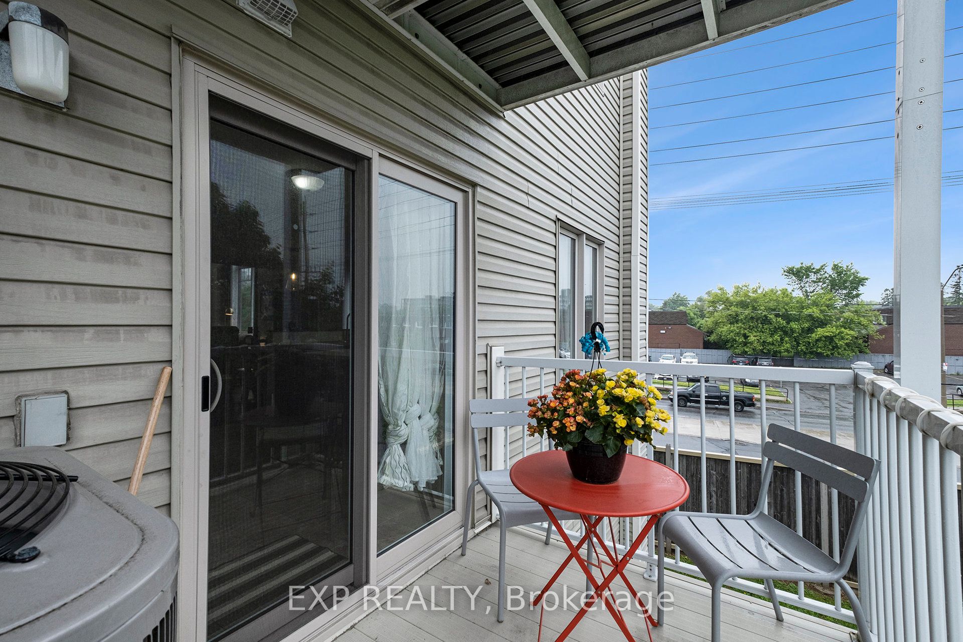 1512 Walkley Road W 146 Property Photo 25