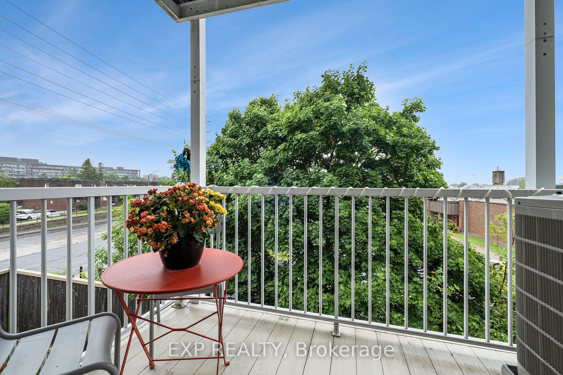1512 Walkley Road W 146 Property Photo 27