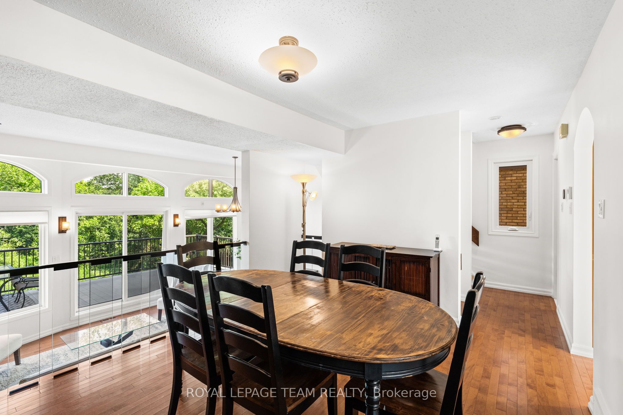 1011 Prince Of Wales Drive 4 Property Photo 8