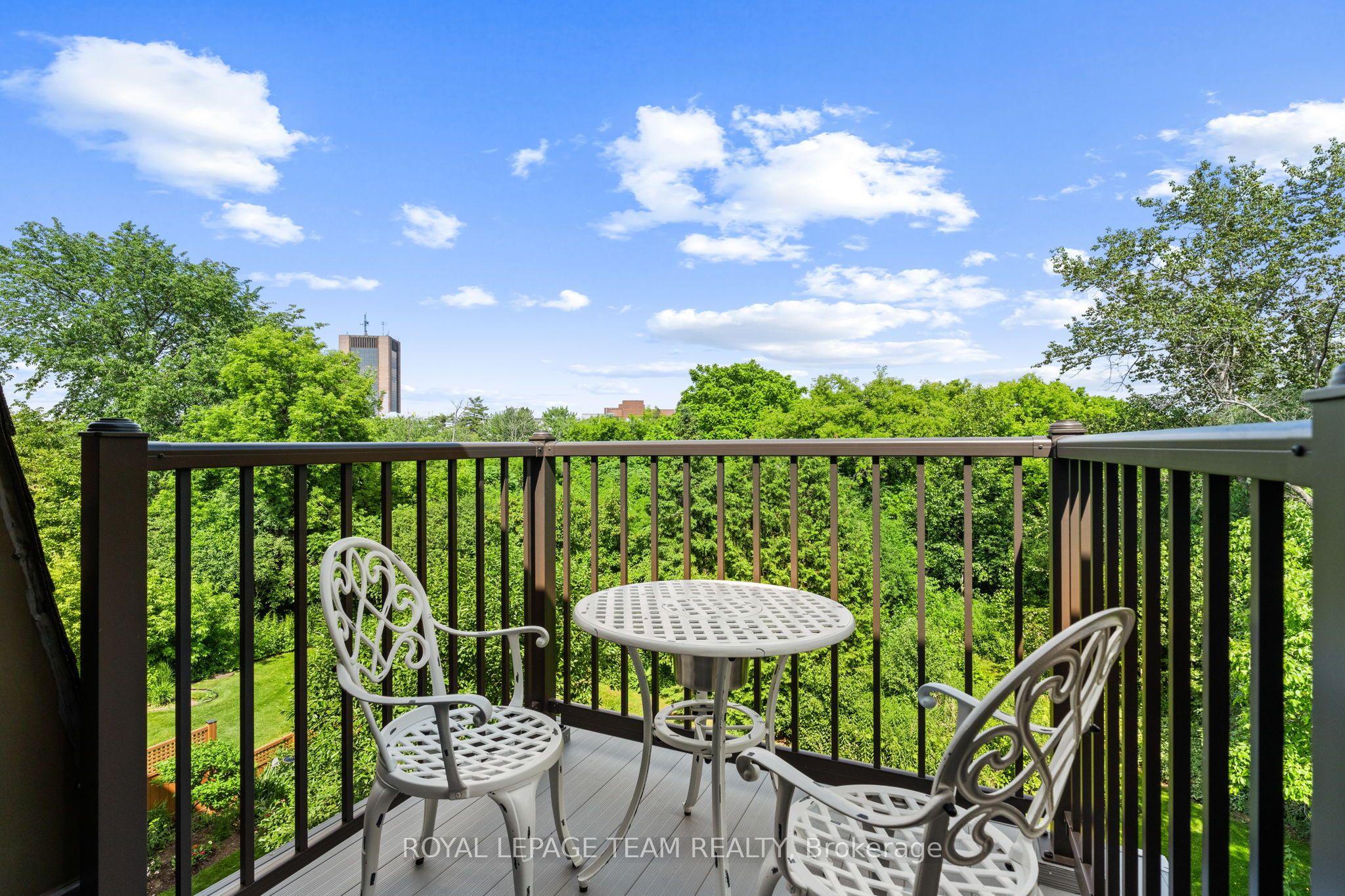 1011 Prince Of Wales Drive 4 Property Photo 14