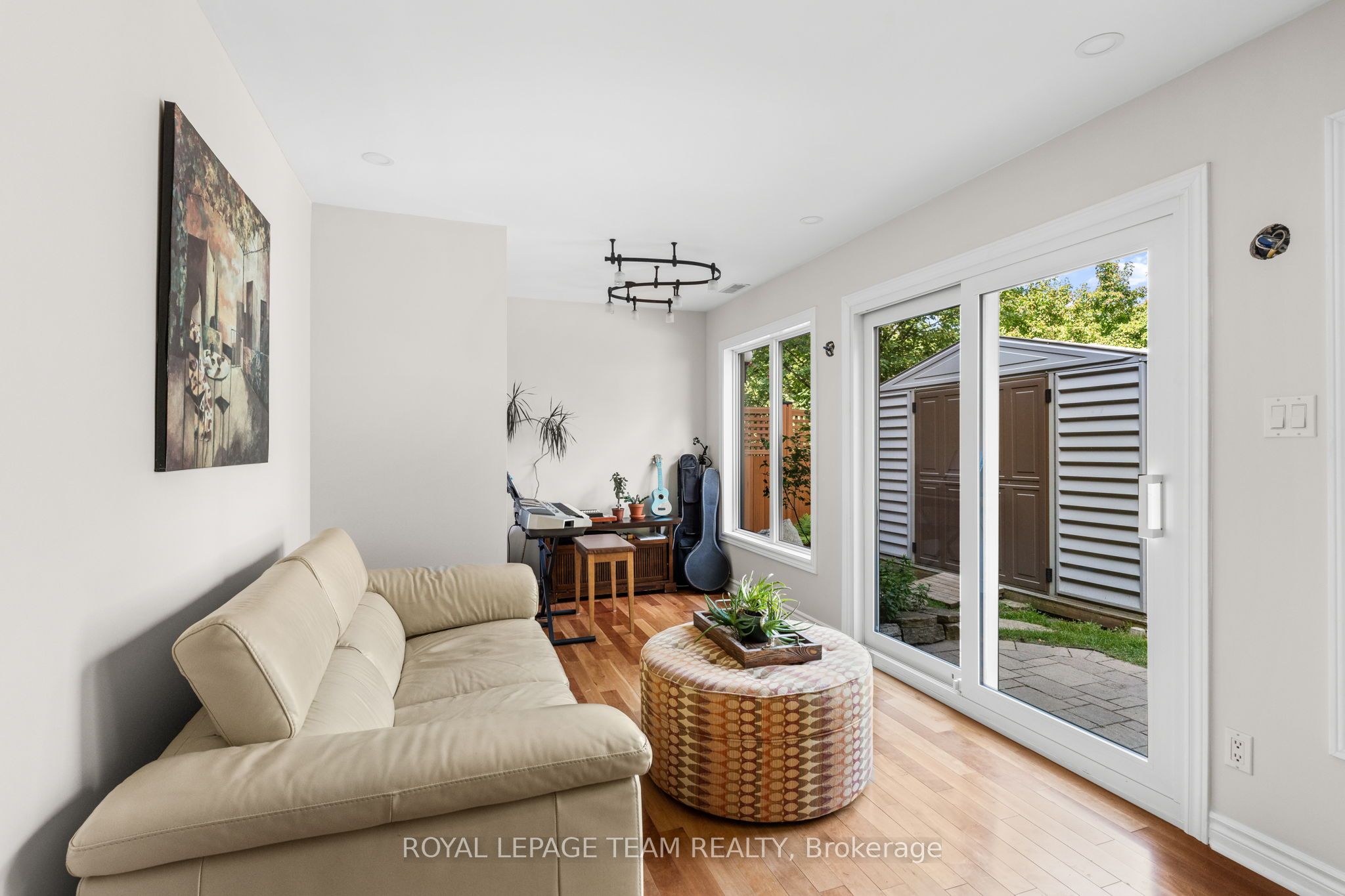 1011 Prince Of Wales Drive 4 Property Photo 20