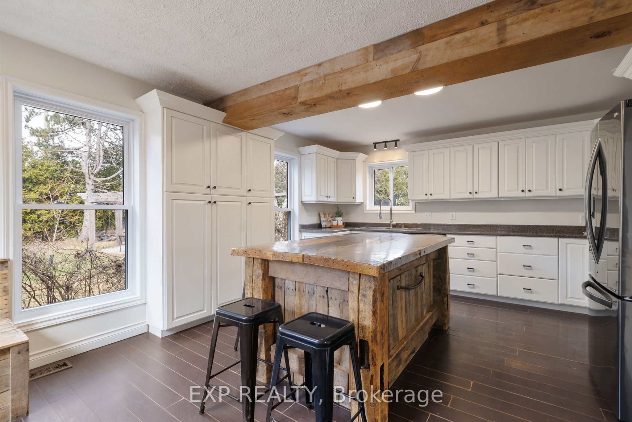 2795 Dalewood Court Property Photo 6