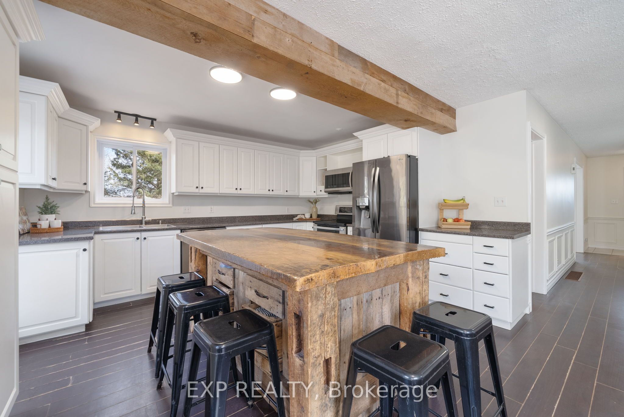 2795 Dalewood Court Property Photo 7