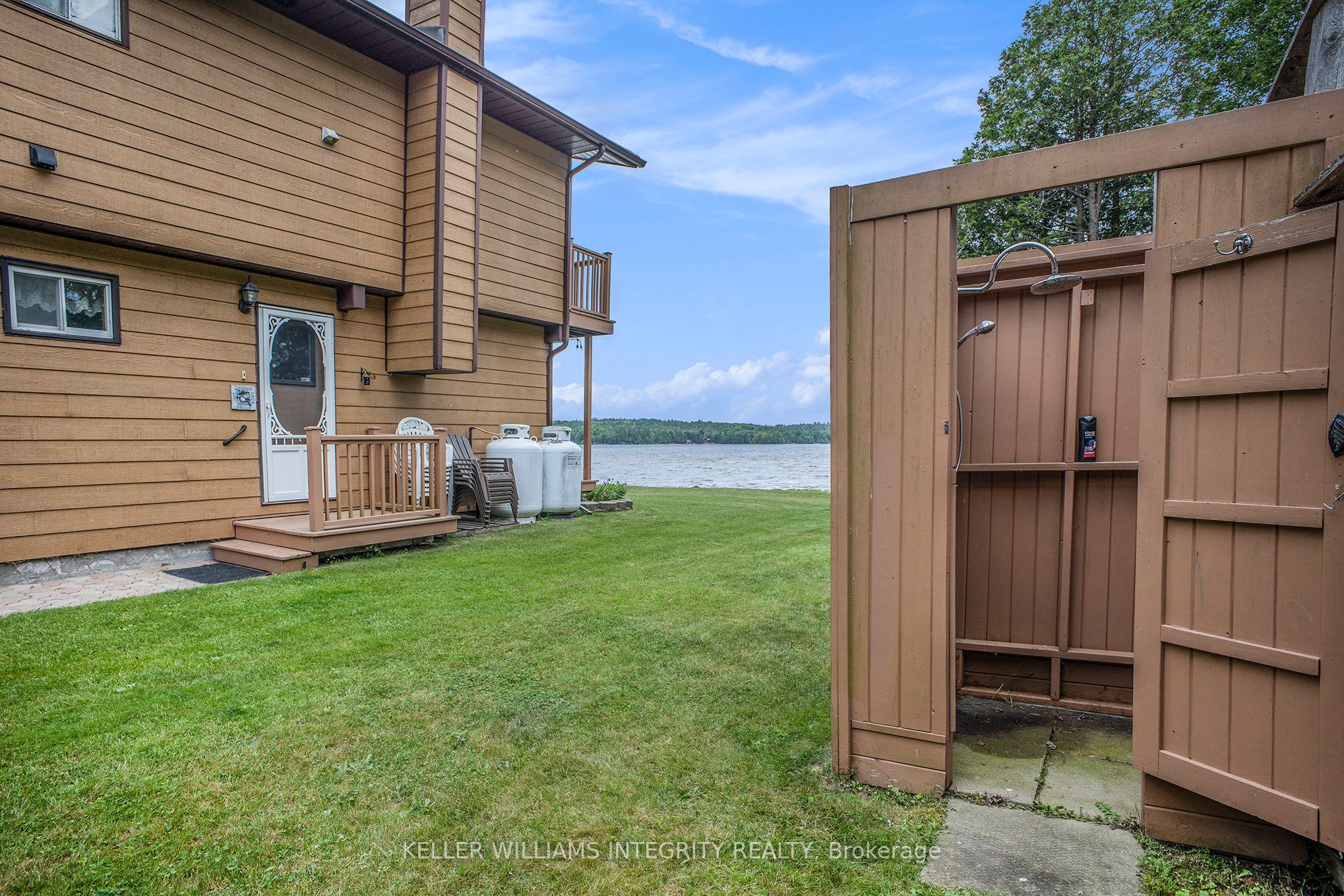 501 Stewart Lane Property Photo 8