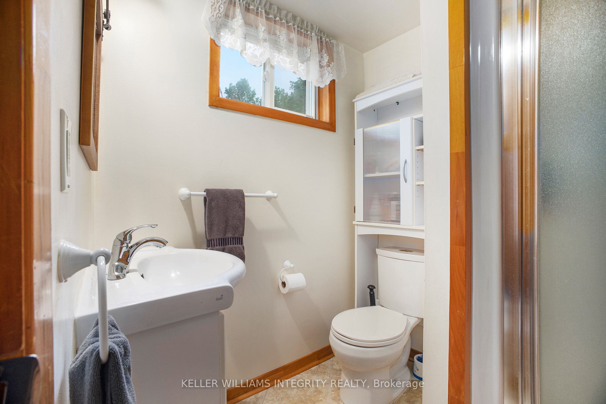 501 Stewart Lane Property Photo 13