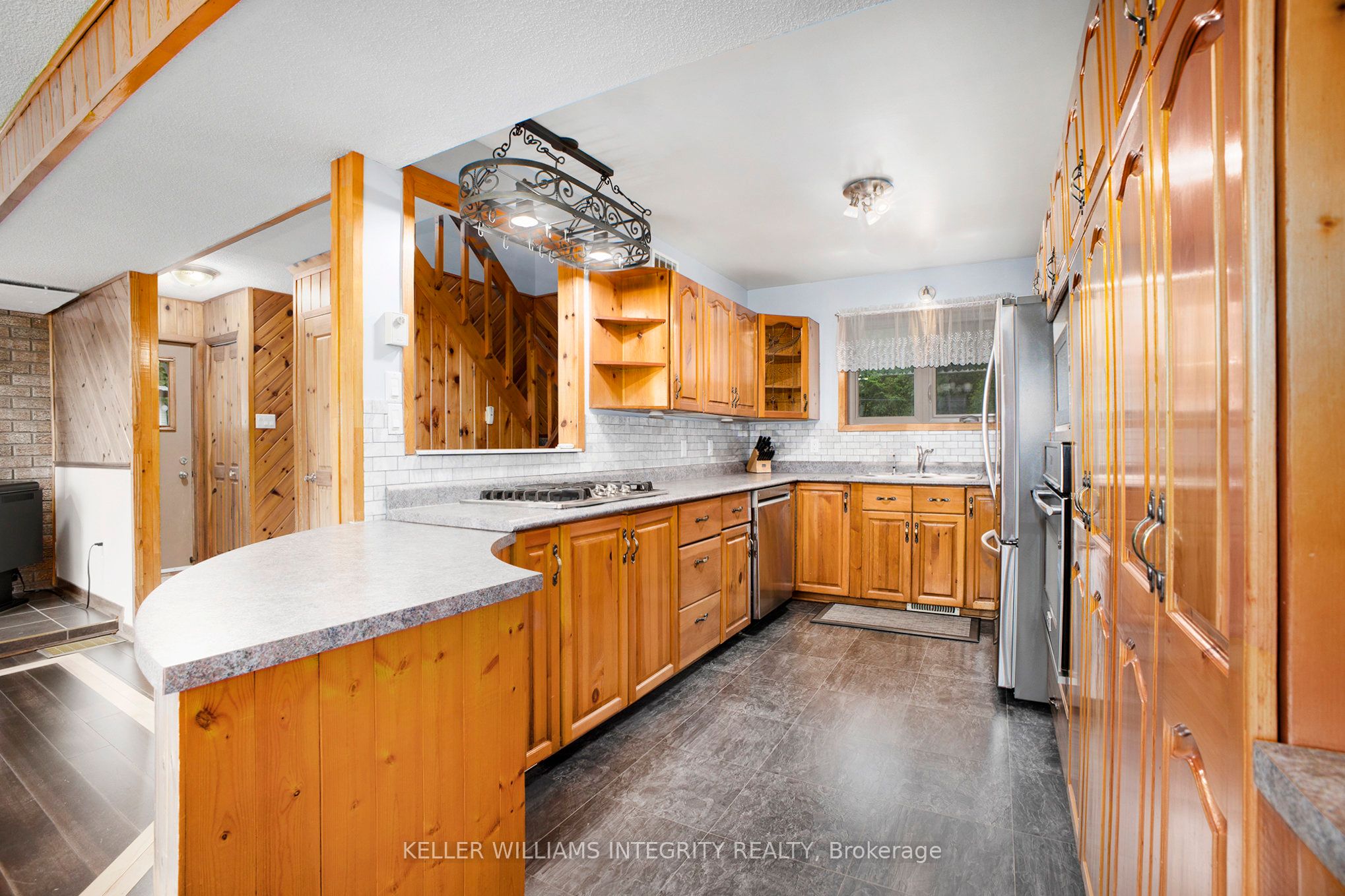 501 Stewart Lane Property Photo 18