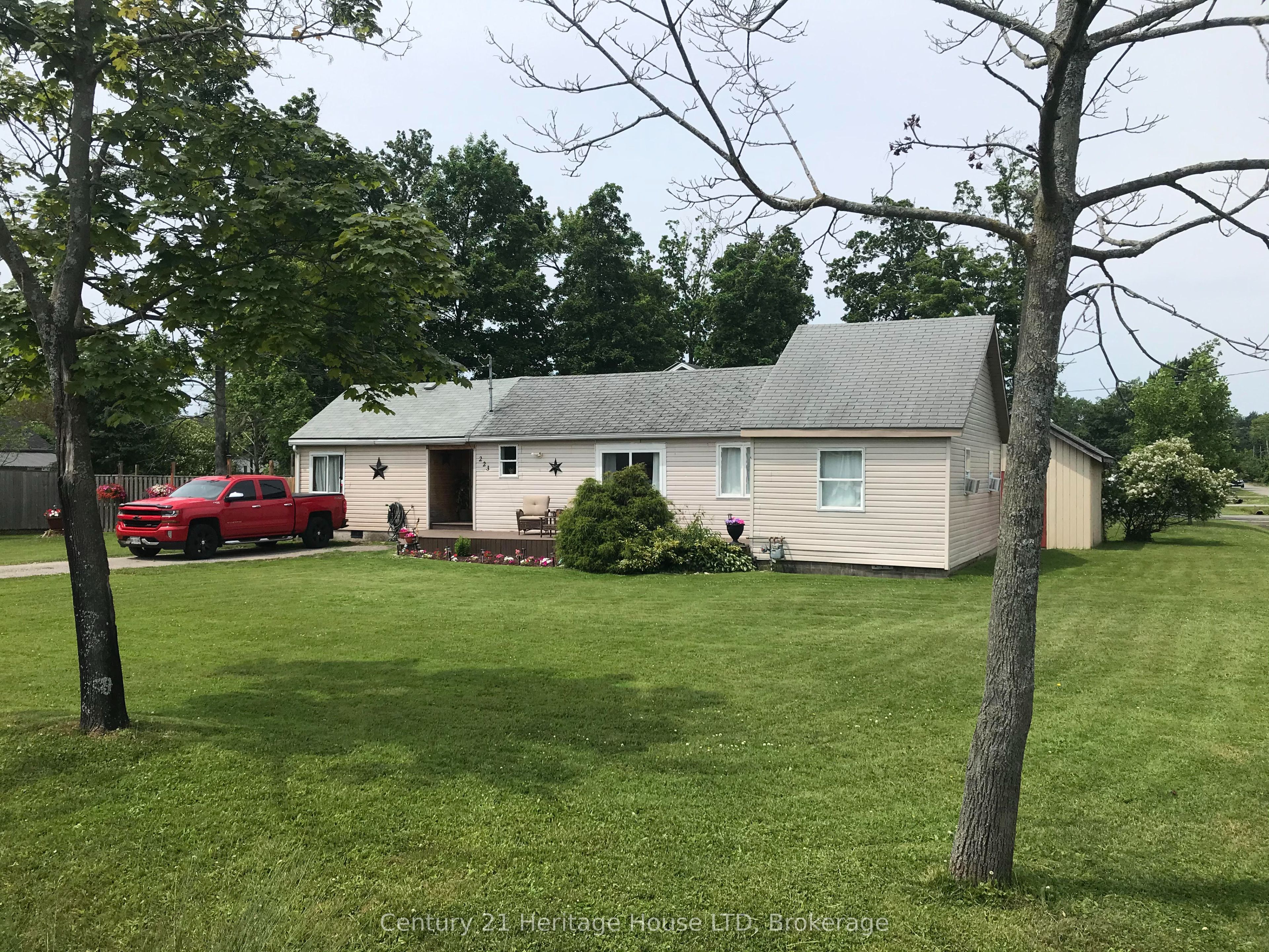 223 Bernard Avenue Property Photo 2