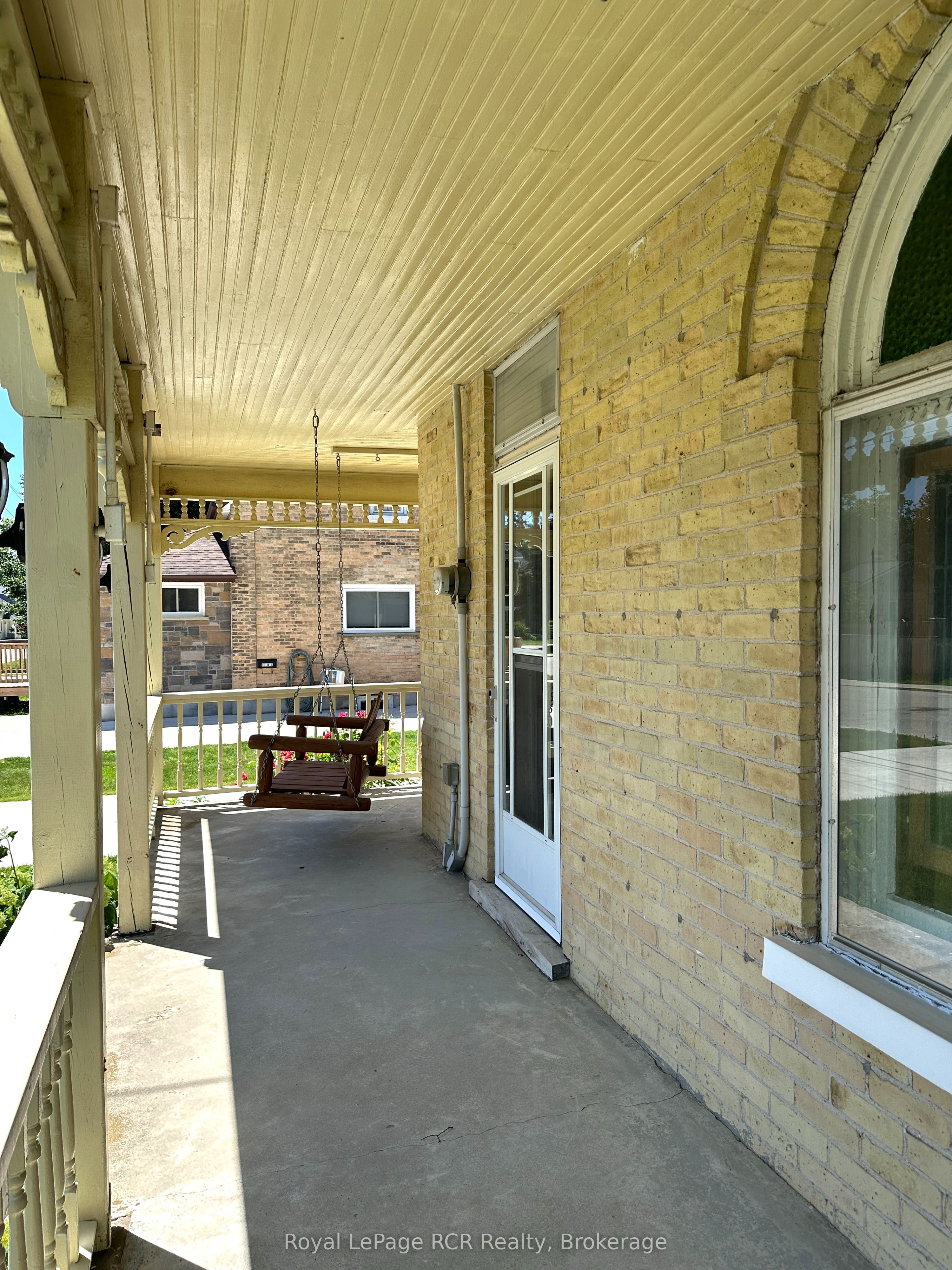 442 11th Street Property Photo 3
