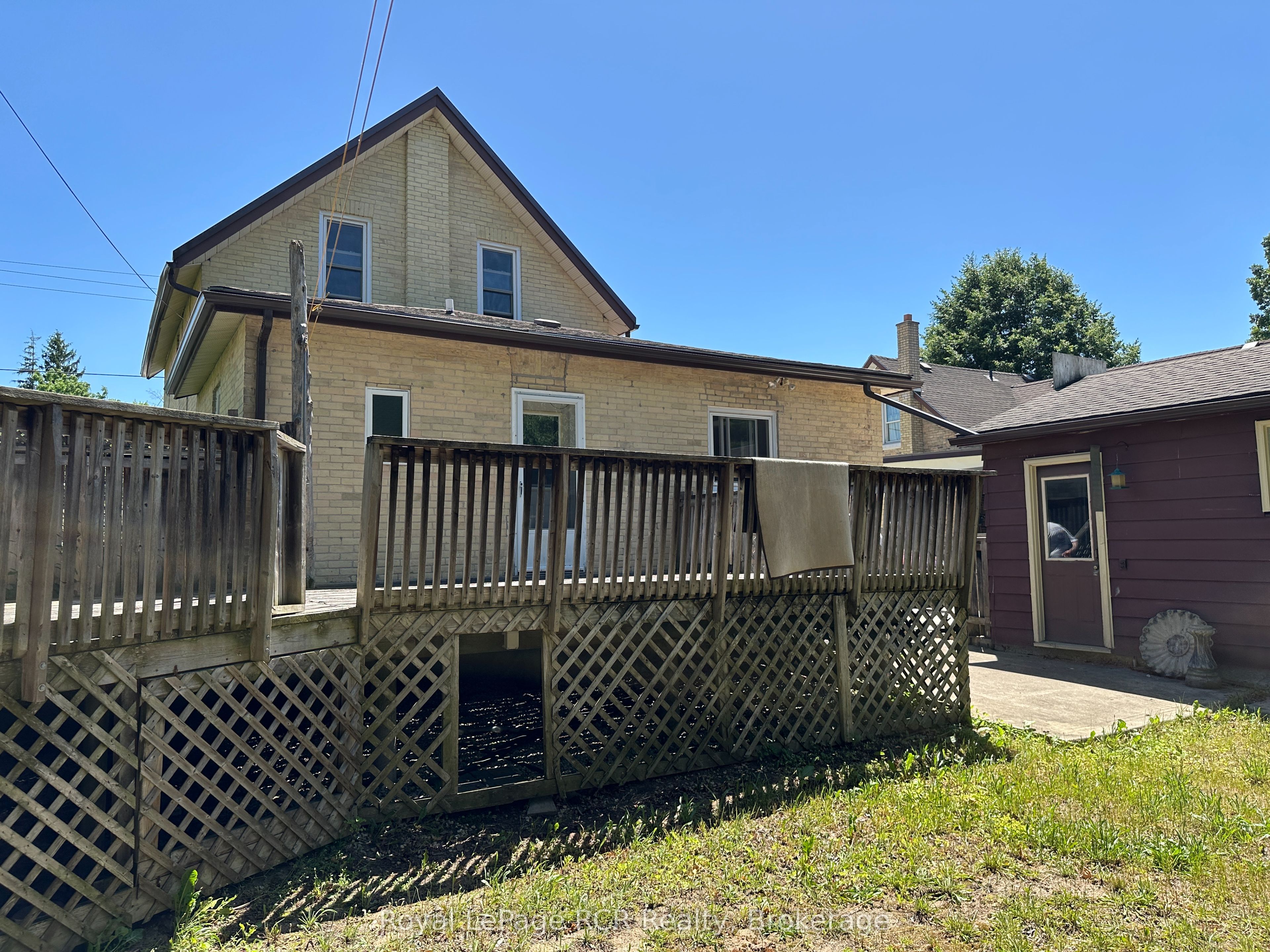 442 11th Street Property Photo 7