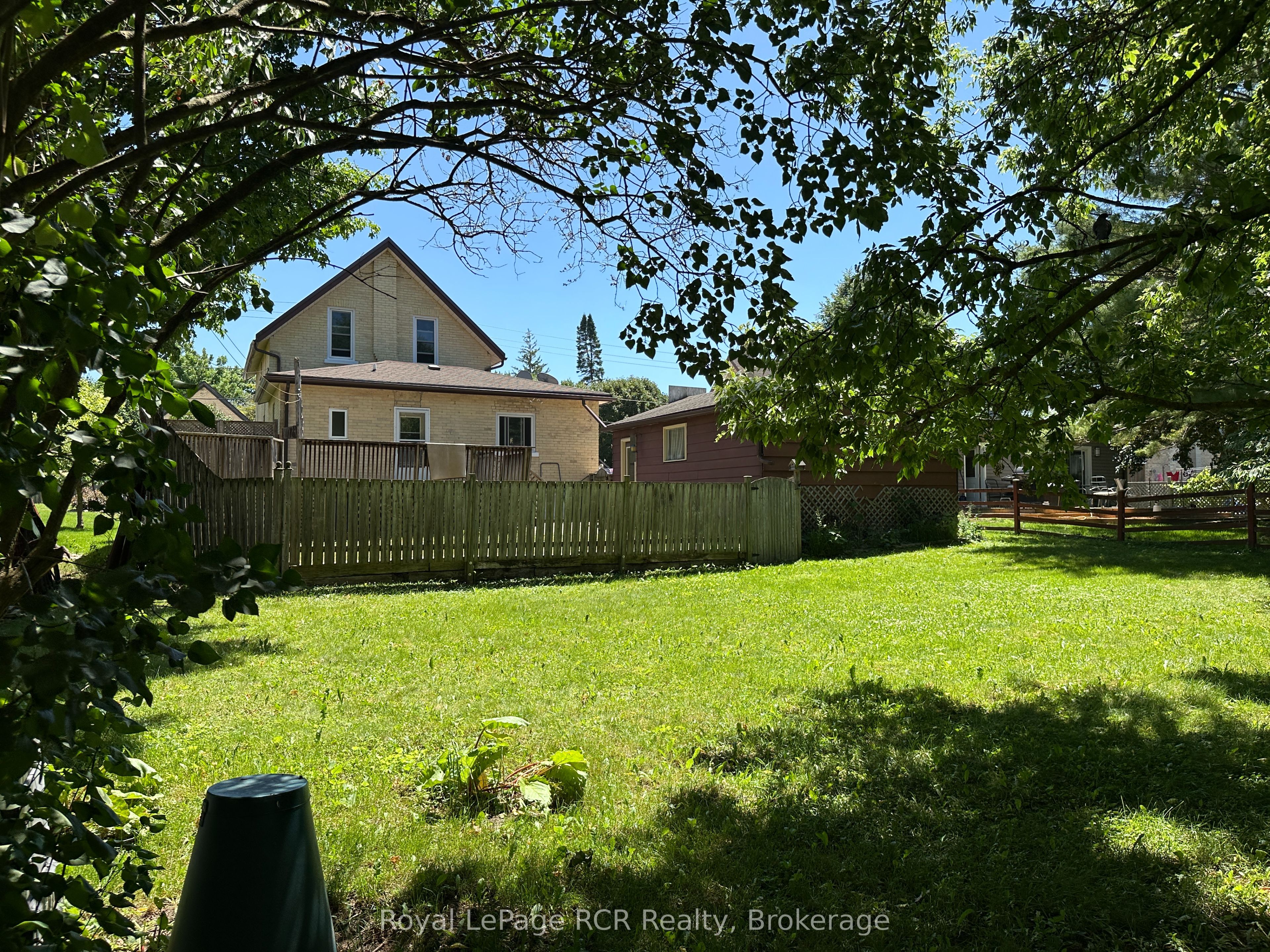 442 11th Street Property Photo 11
