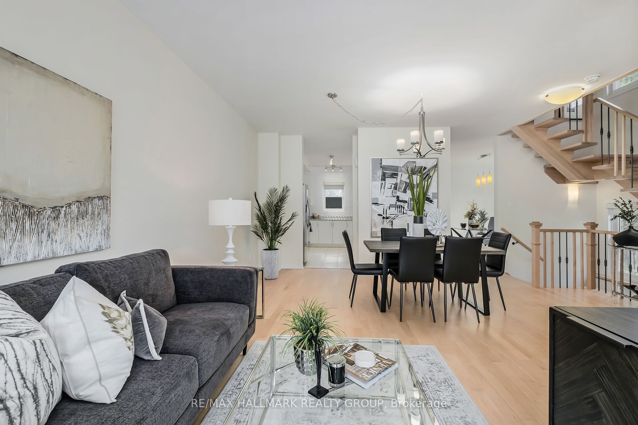50 Queen Victoria Street Property Photo 6