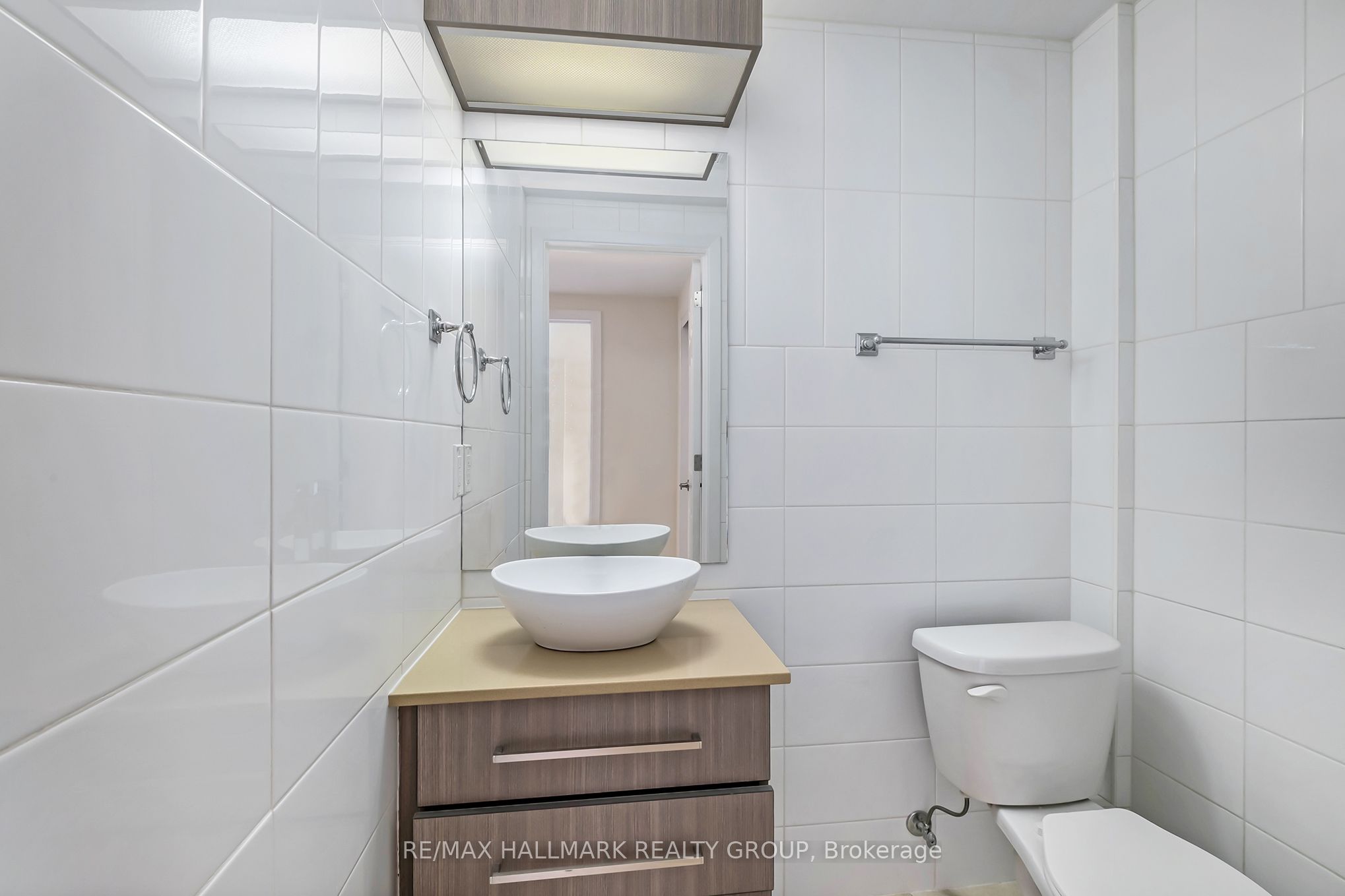 50 Queen Victoria Street Property Photo 14