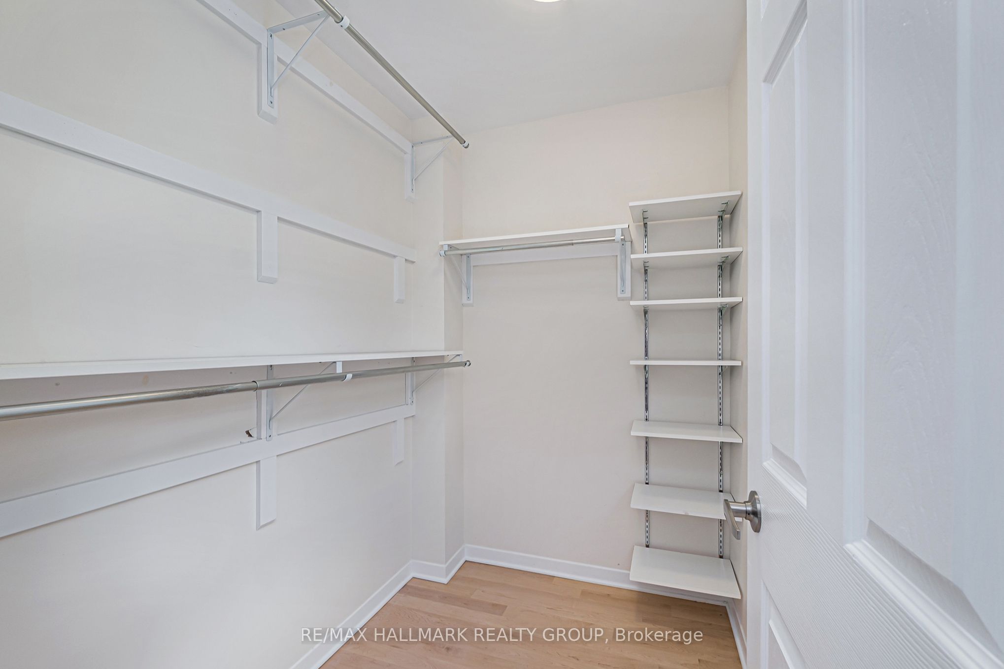50 Queen Victoria Street Property Photo 24