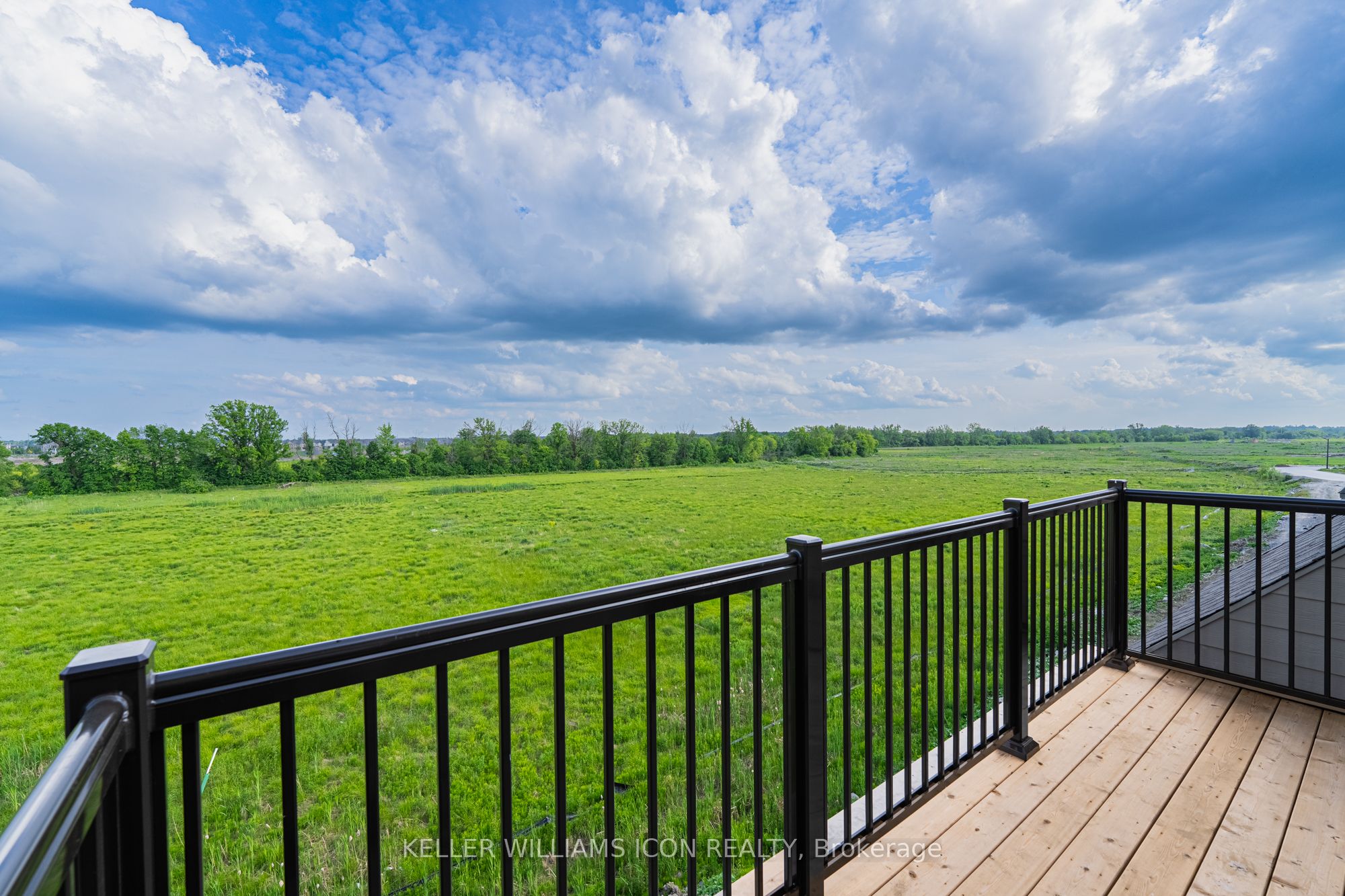 521 Elation Heights Property Photo 5