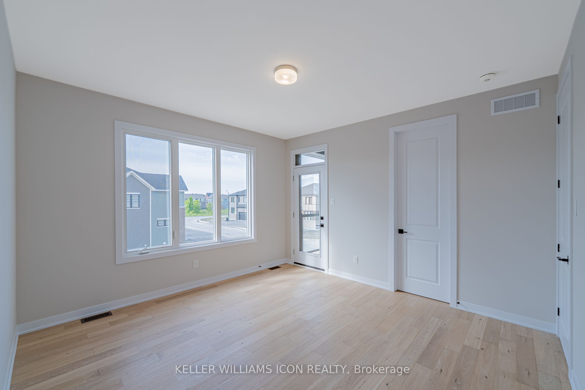 521 Elation Heights Property Photo 28