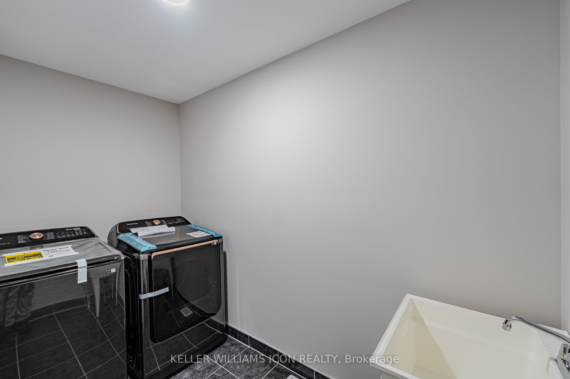 521 Elation Heights Property Photo 39