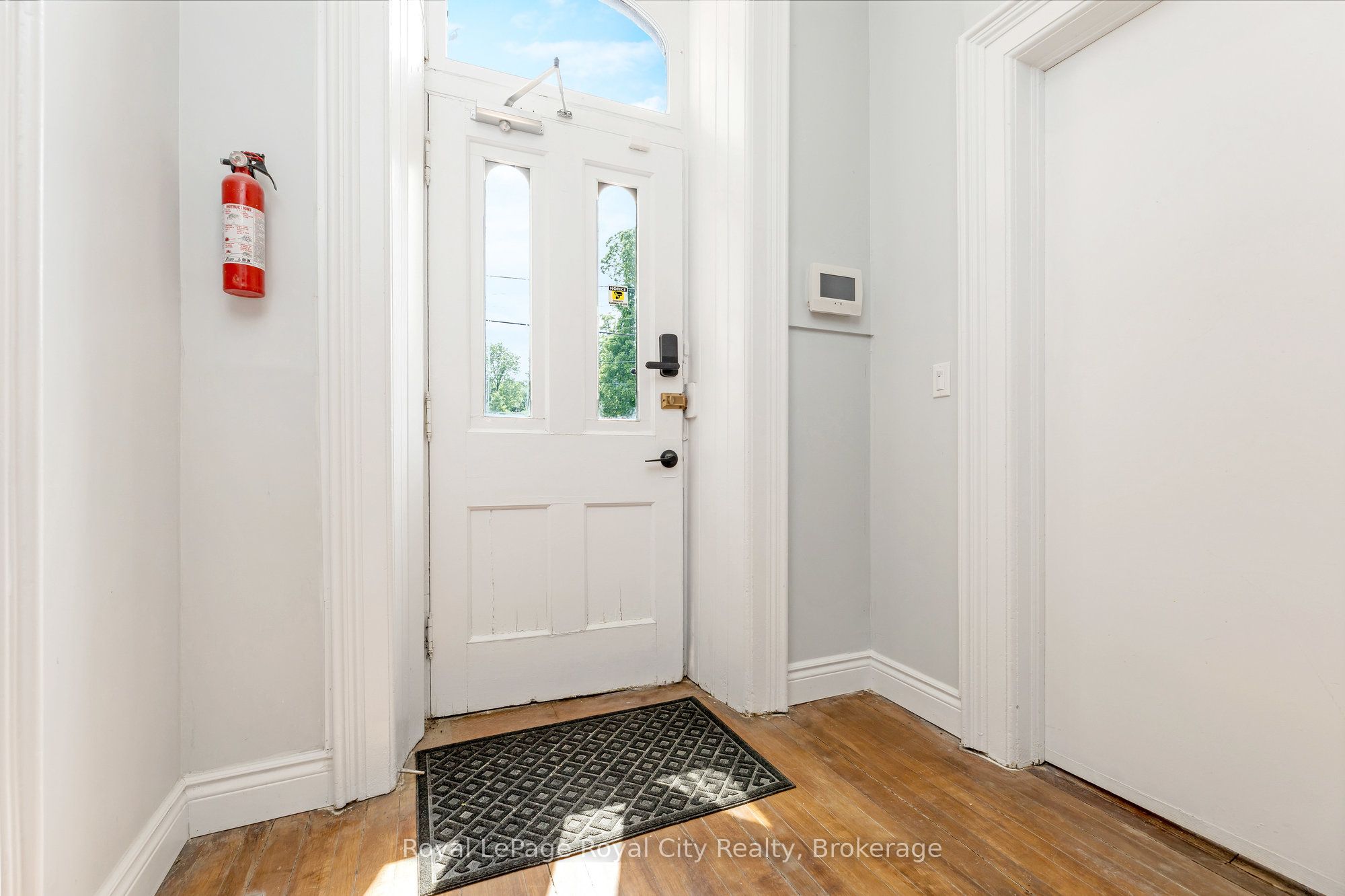#unit B - 132 Main Street Property Photo 4