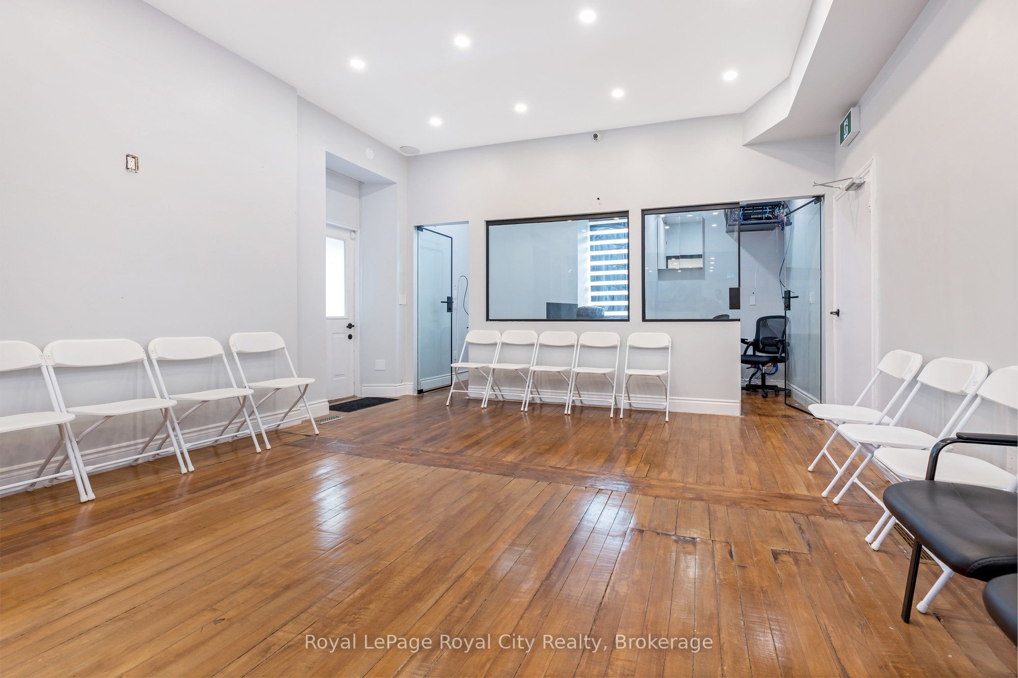 #unit B - 132 Main Street Property Photo 6