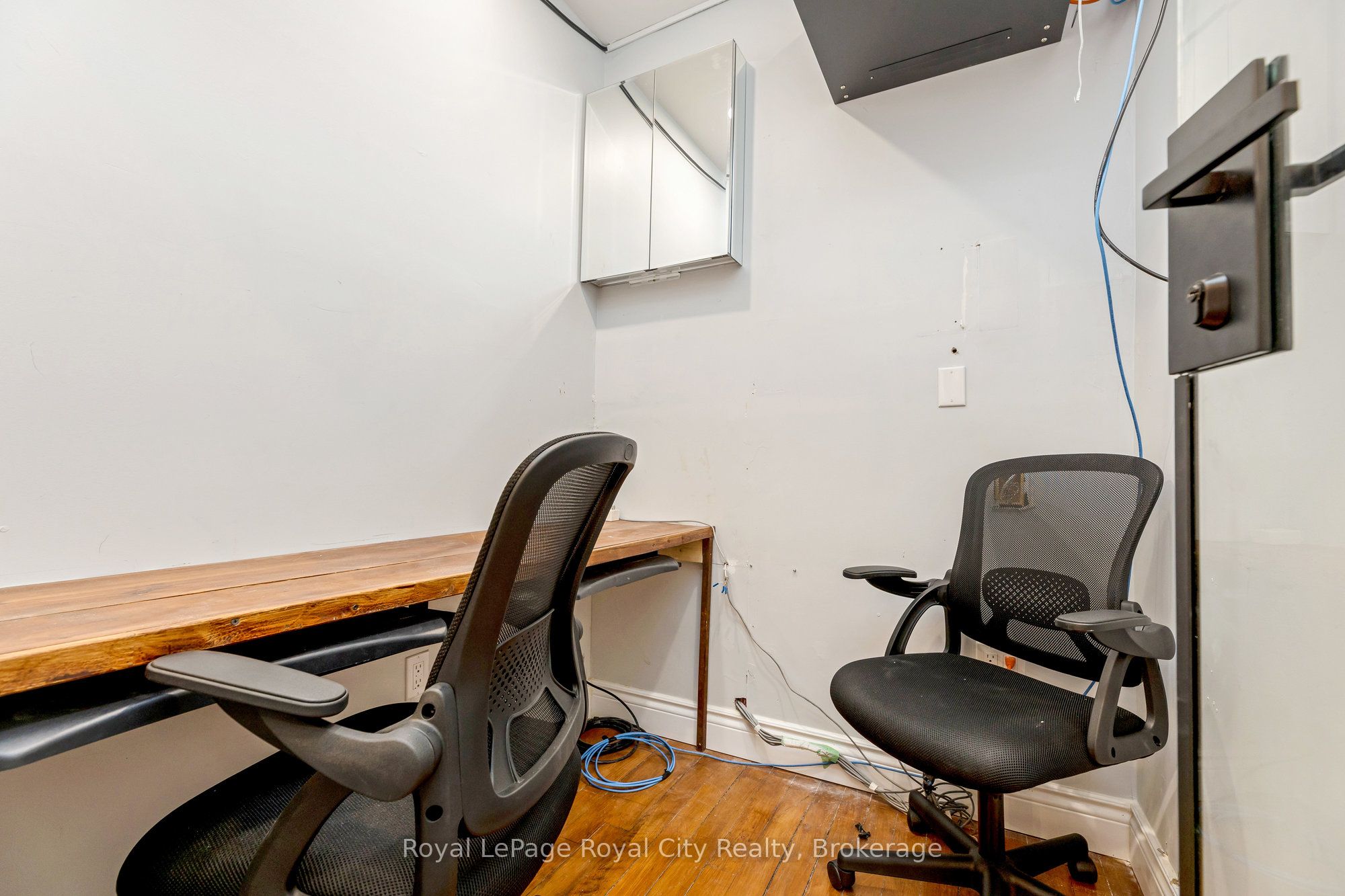 #unit B - 132 Main Street Property Photo 10