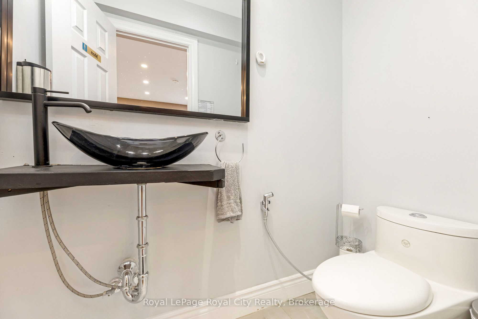 #unit B - 132 Main Street Property Photo 13