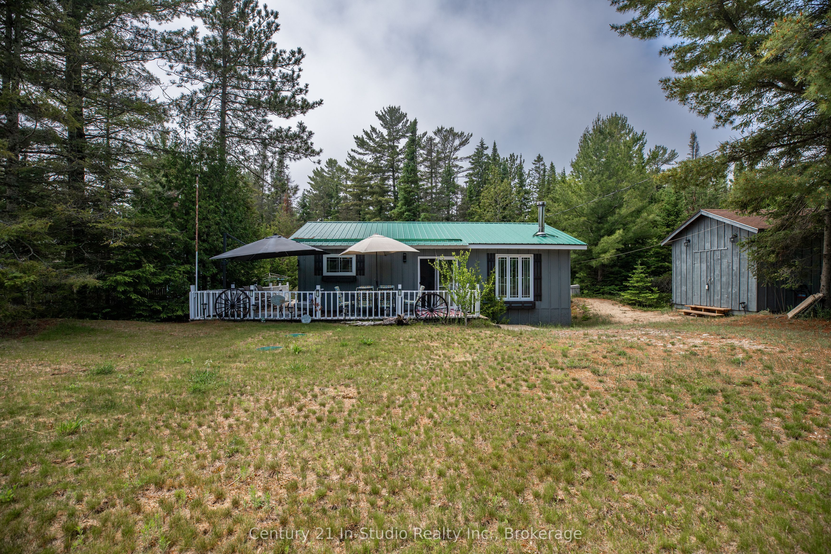 8 Sog Je Wa Sa Drive Property Photo 1