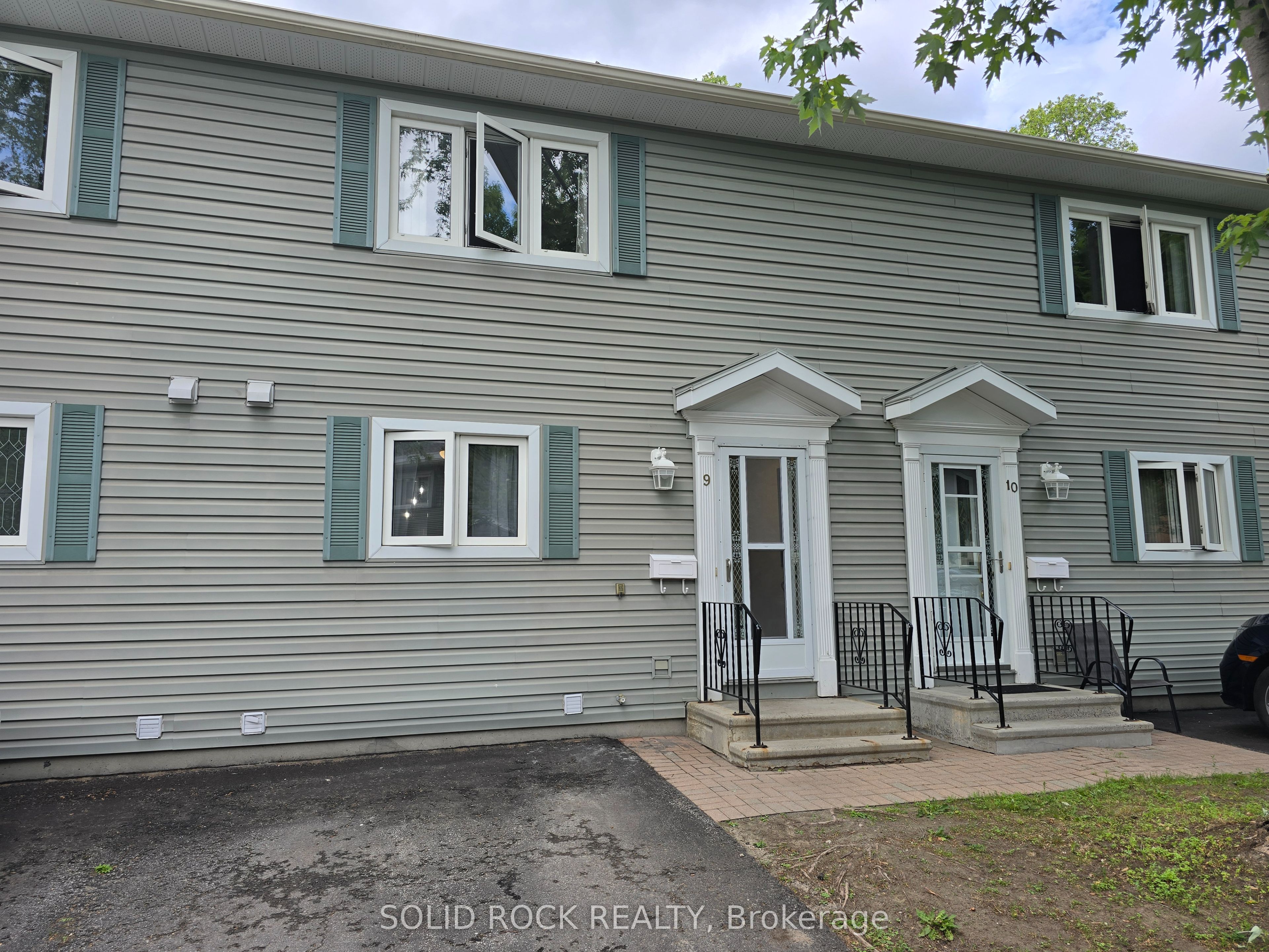 740 N Morin Street N 9 Property Photo 2