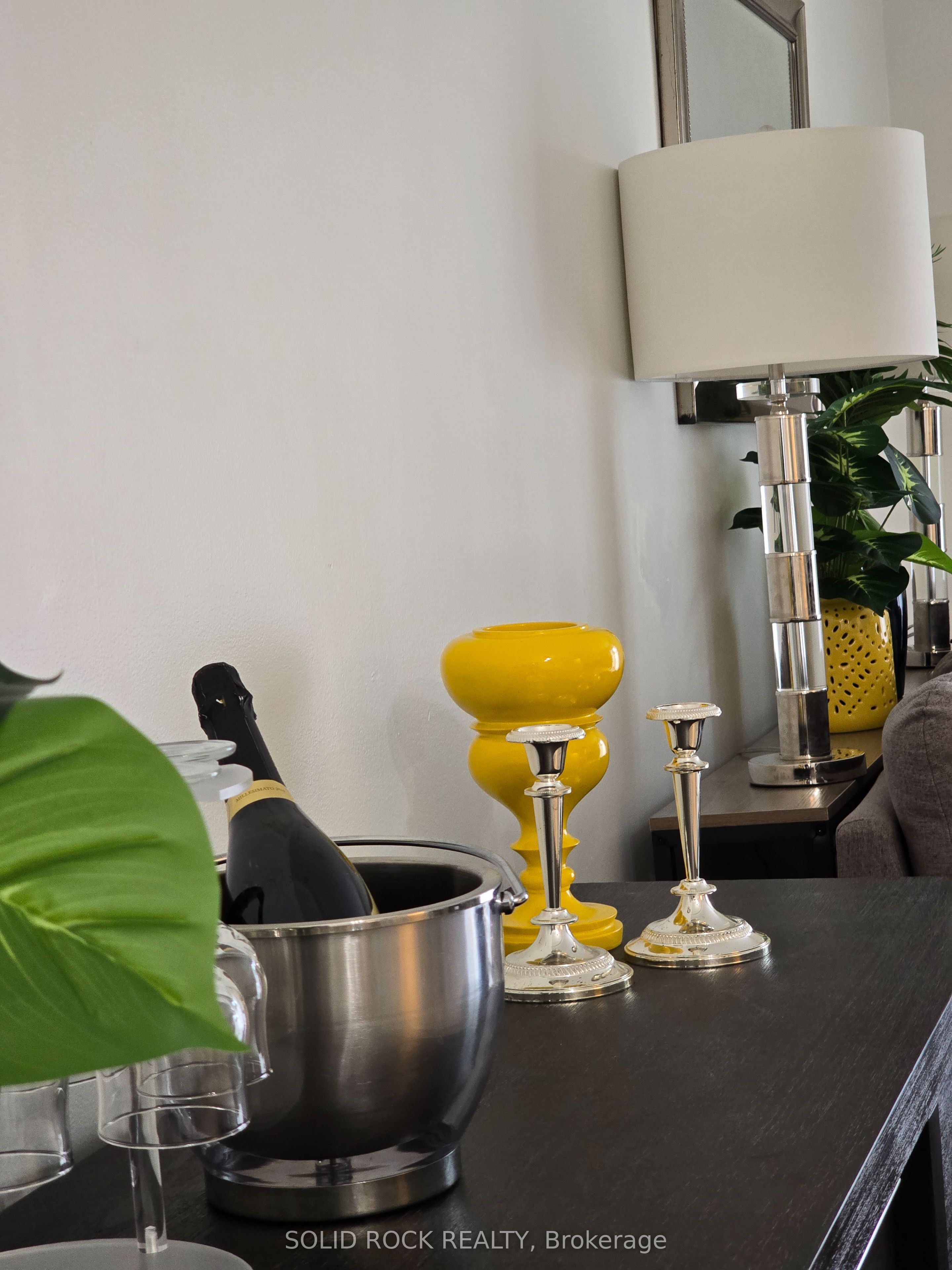 740 N Morin Street N 9 Property Photo 12