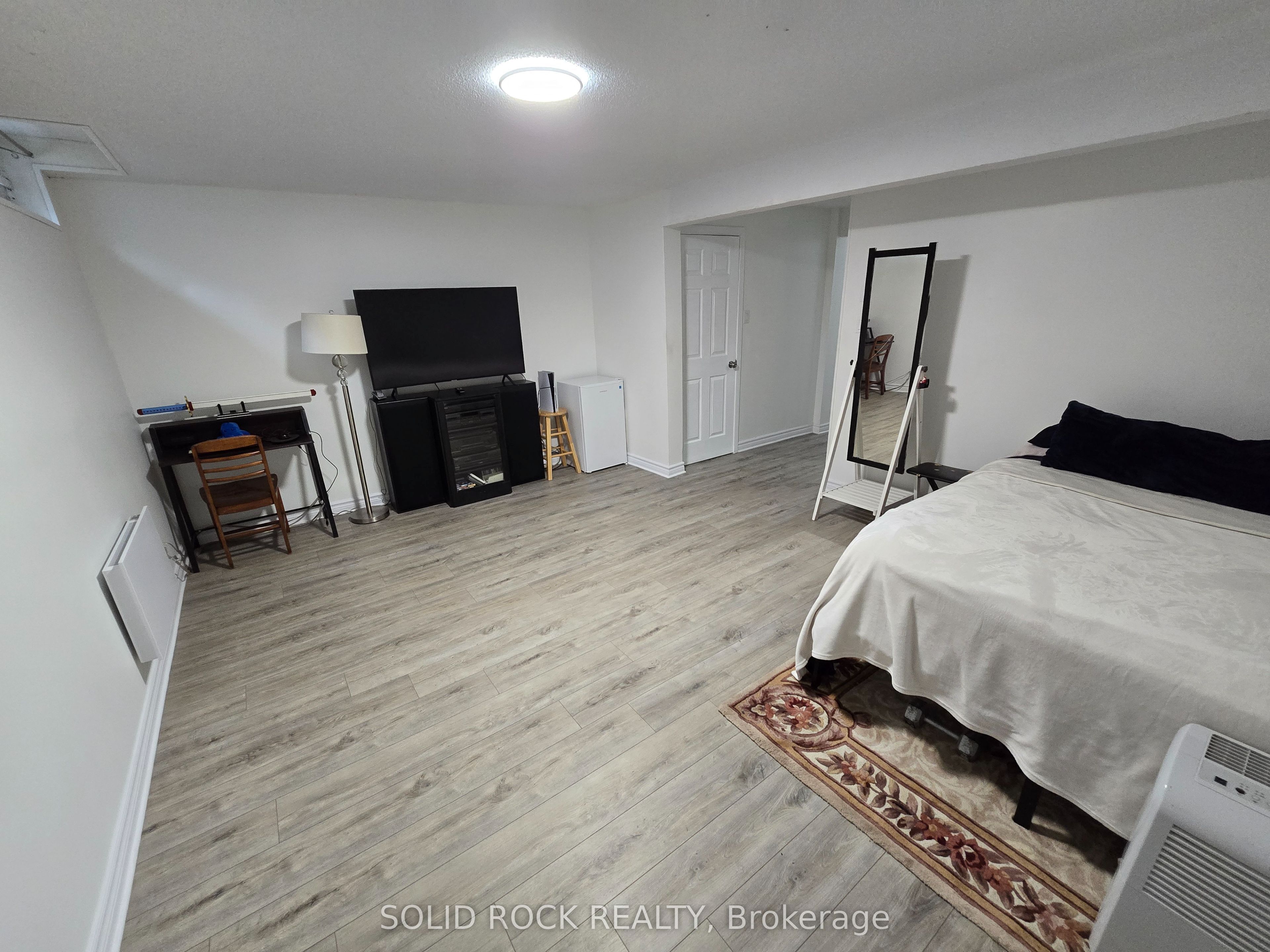 740 N Morin Street N 9 Property Photo 24