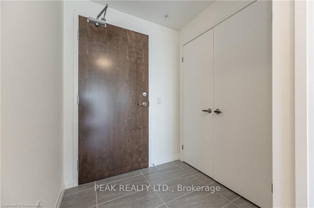 108 Garment Street 903 Property Photo 5