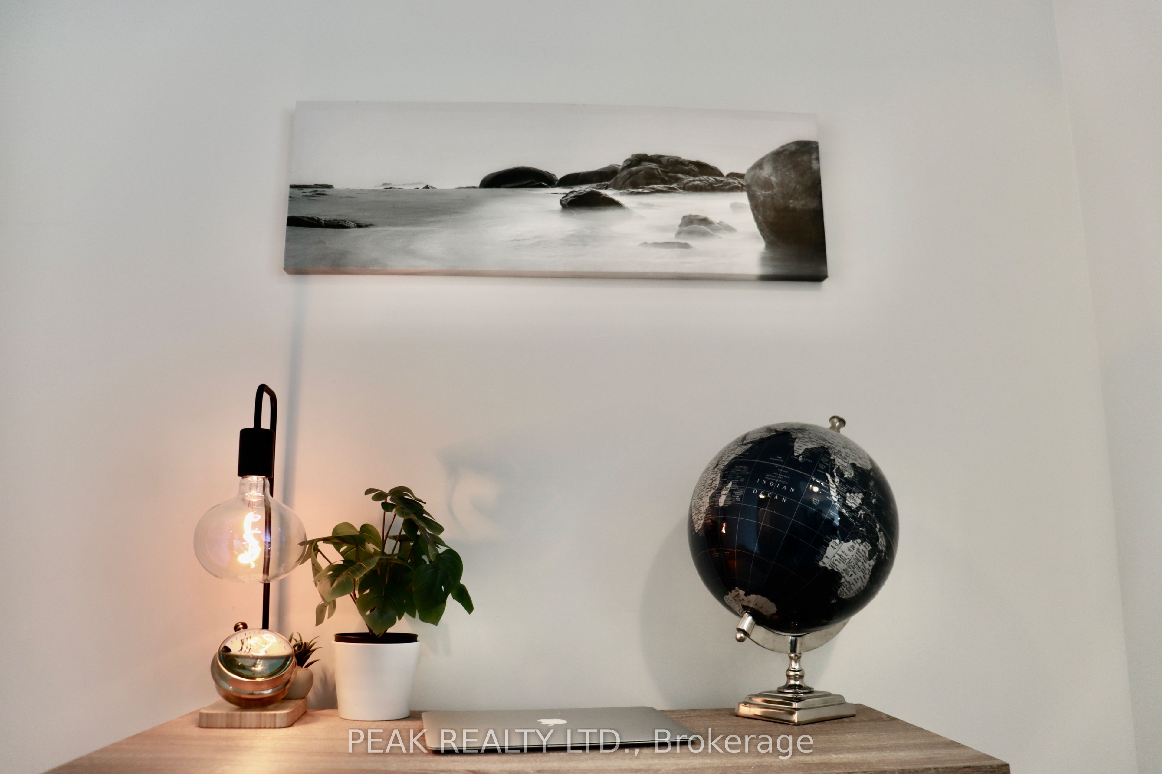 108 Garment Street 903 Property Photo 13