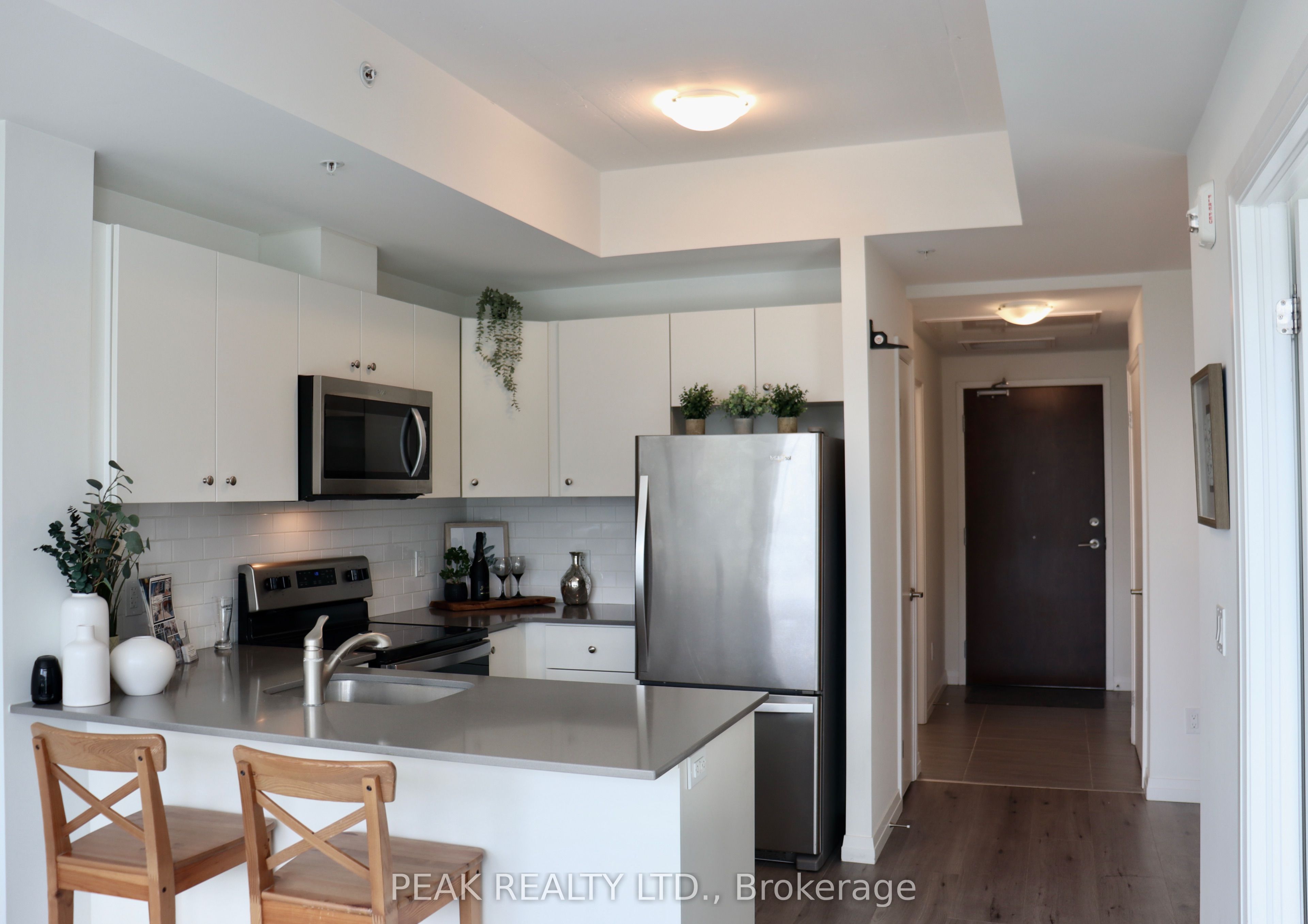 108 Garment Street 903 Property Photo 15