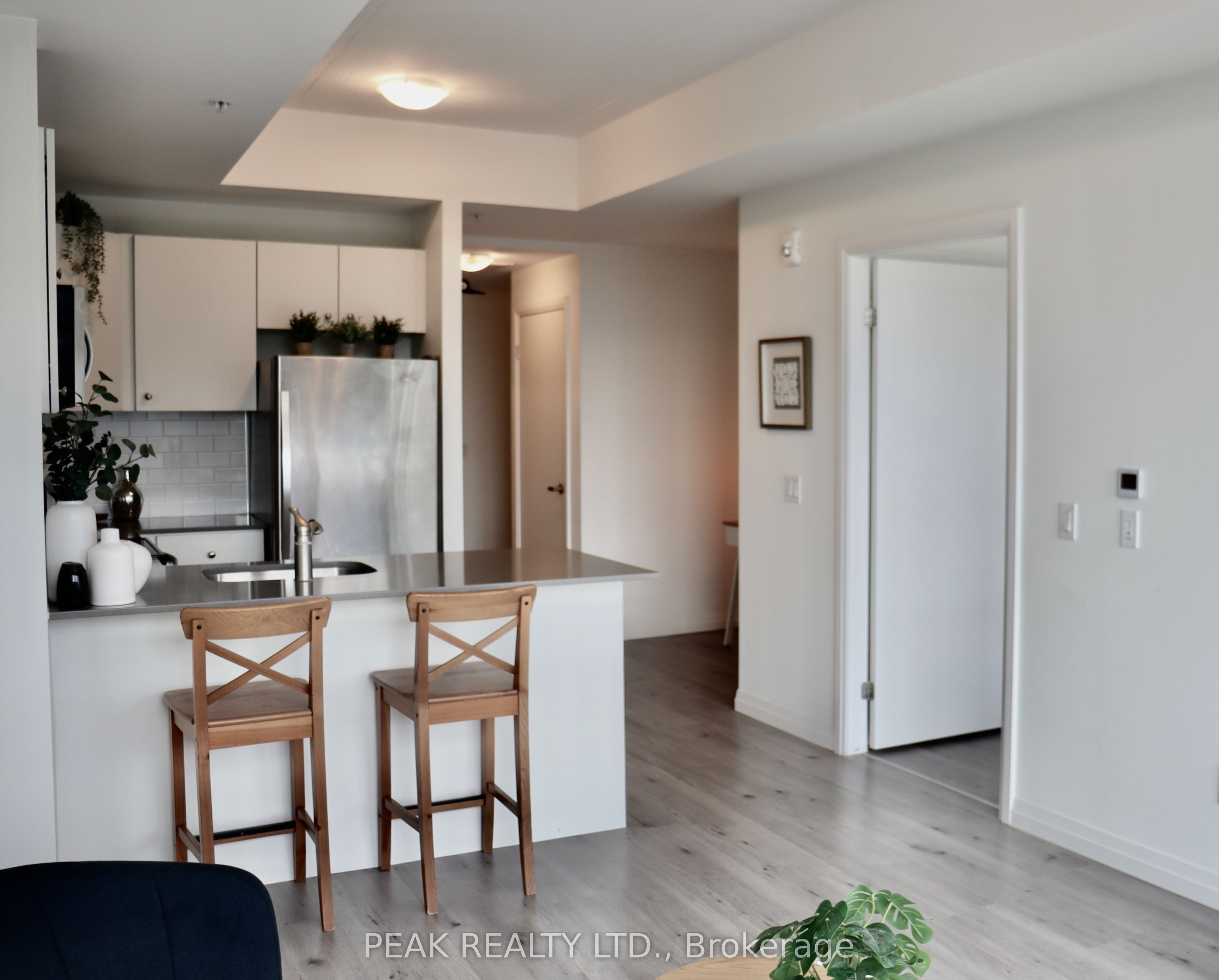 108 Garment Street 903 Property Photo 17