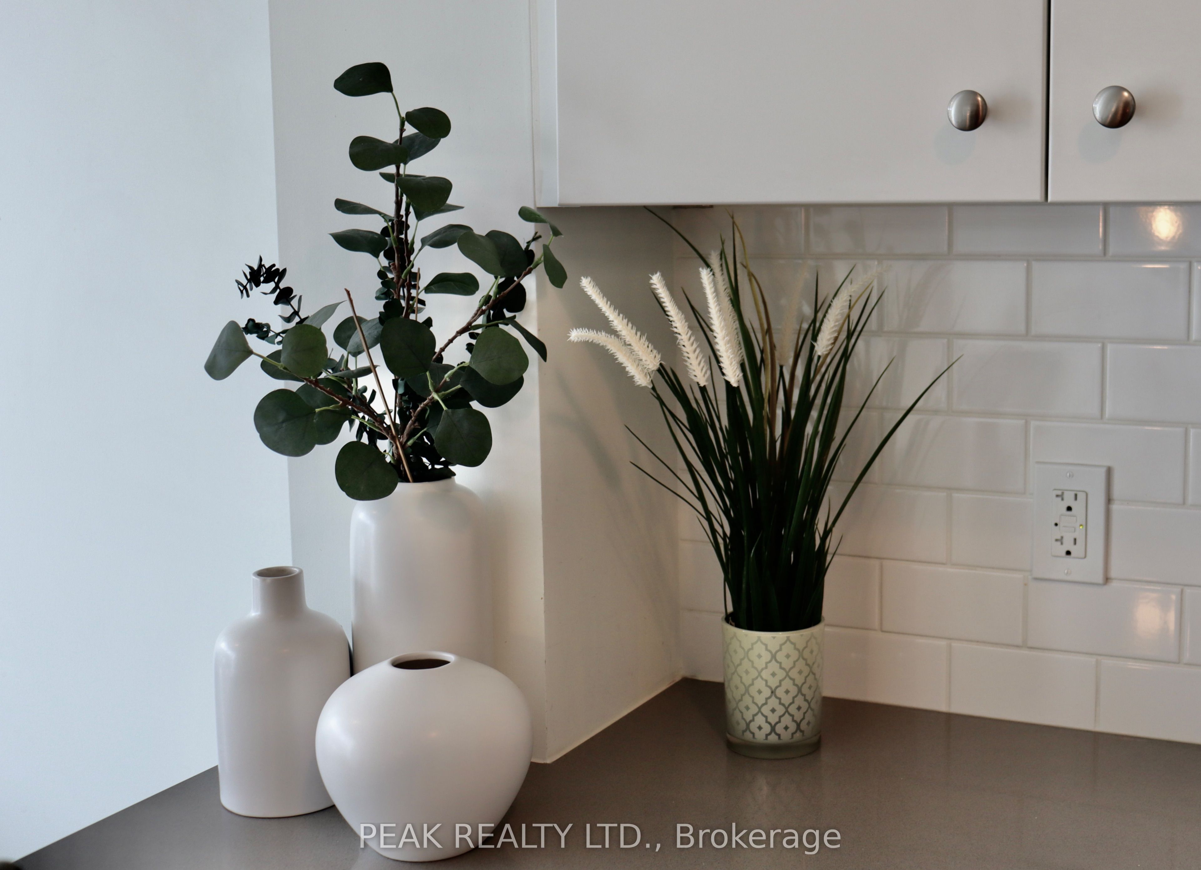 108 Garment Street 903 Property Photo 23