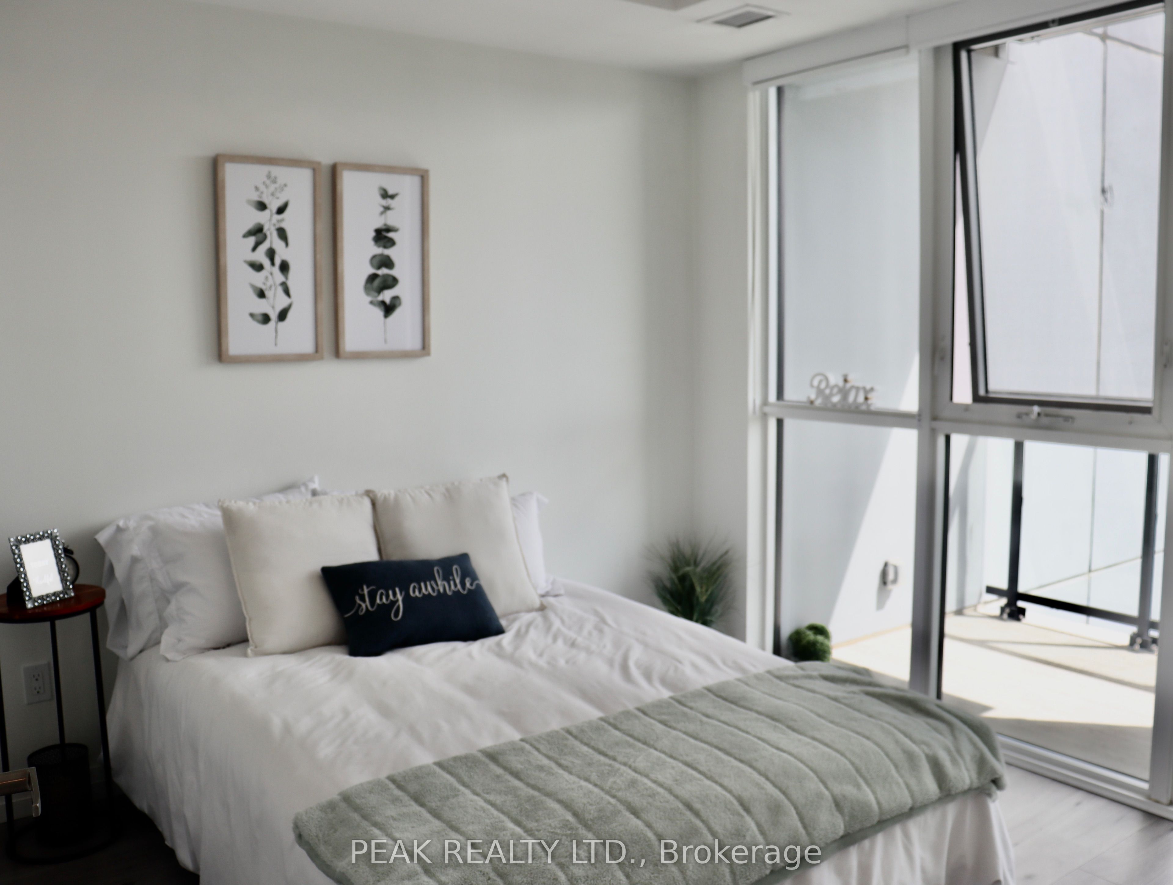 108 Garment Street 903 Property Photo 25