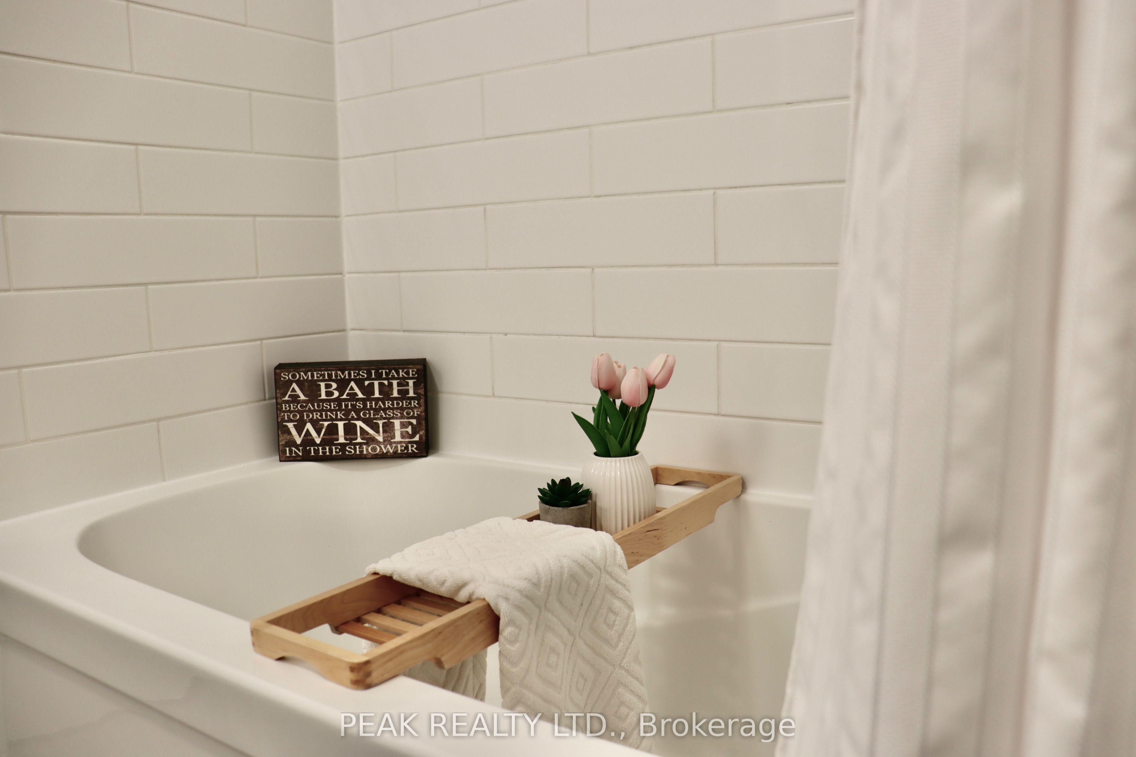 108 Garment Street 903 Property Photo 33