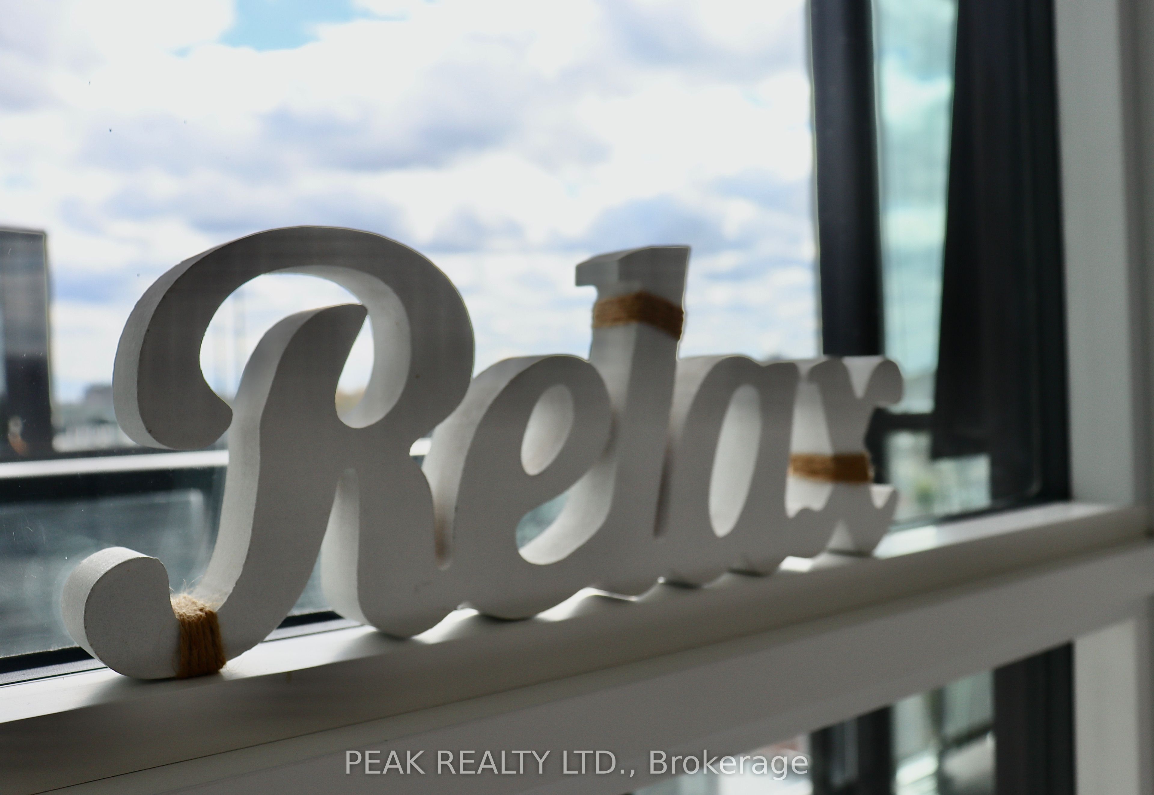 108 Garment Street 903 Property Photo 35