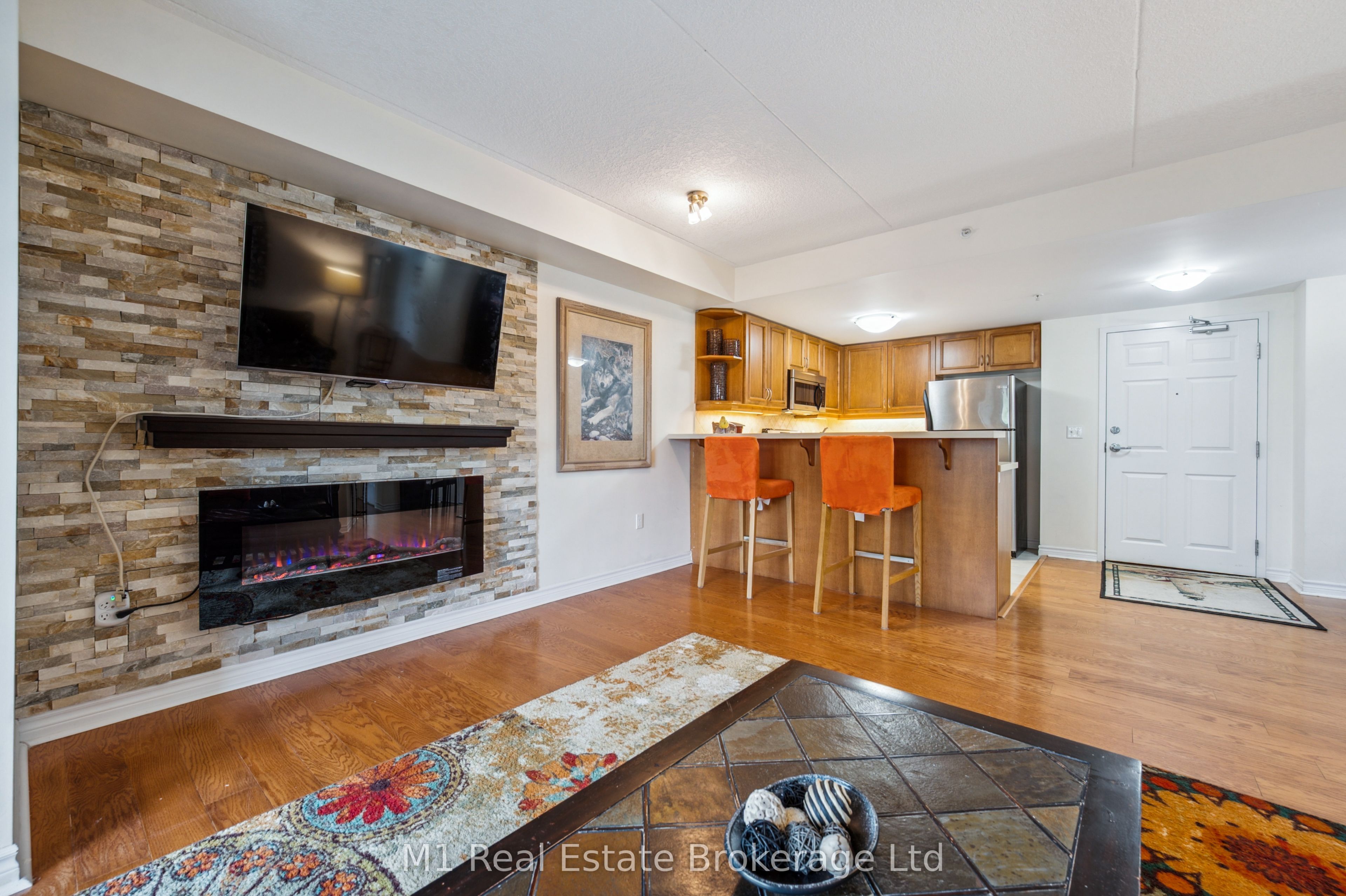19 Waterford Drive 105 Property Photo 8