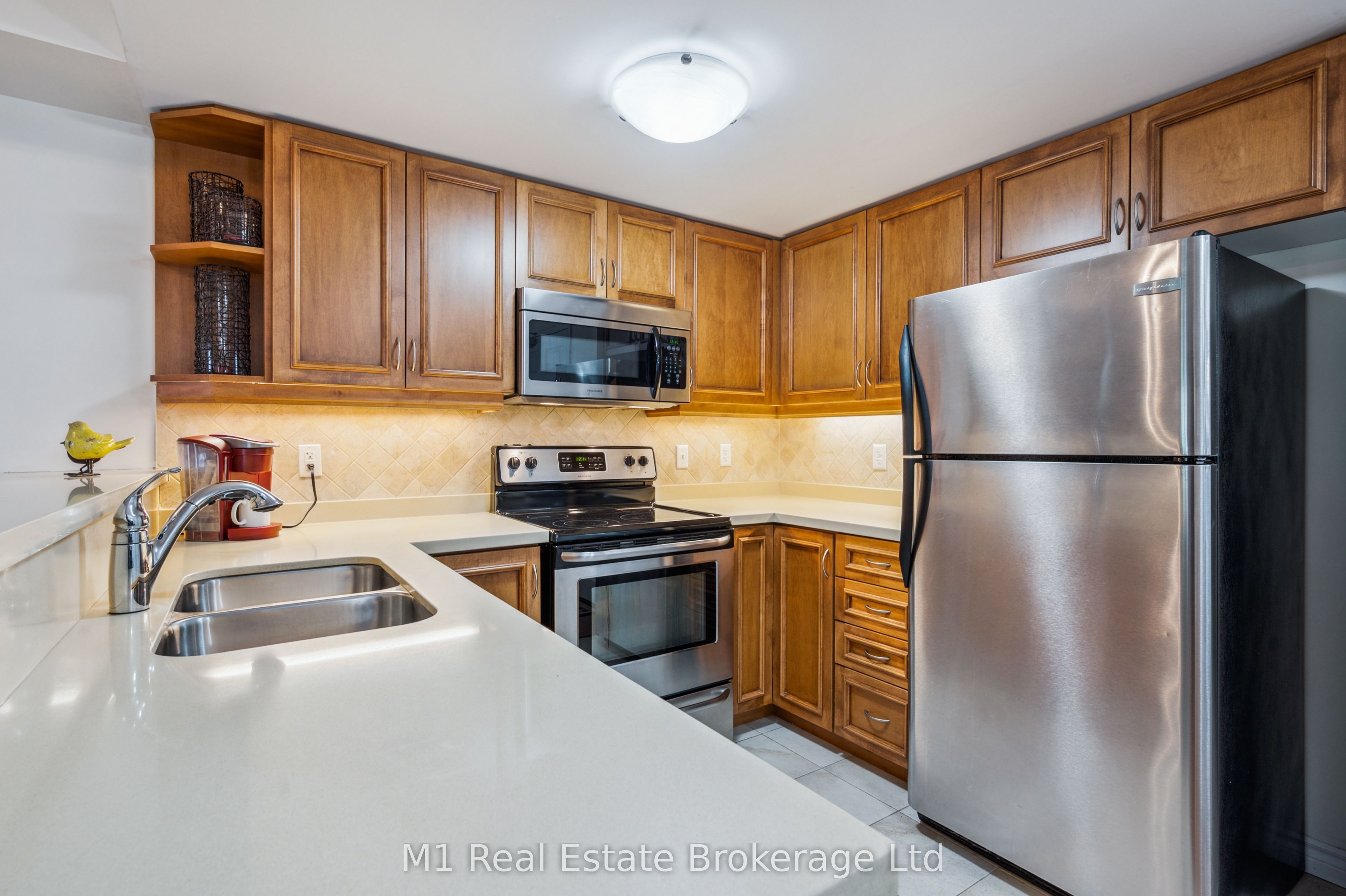 19 Waterford Drive 105 Property Photo 11