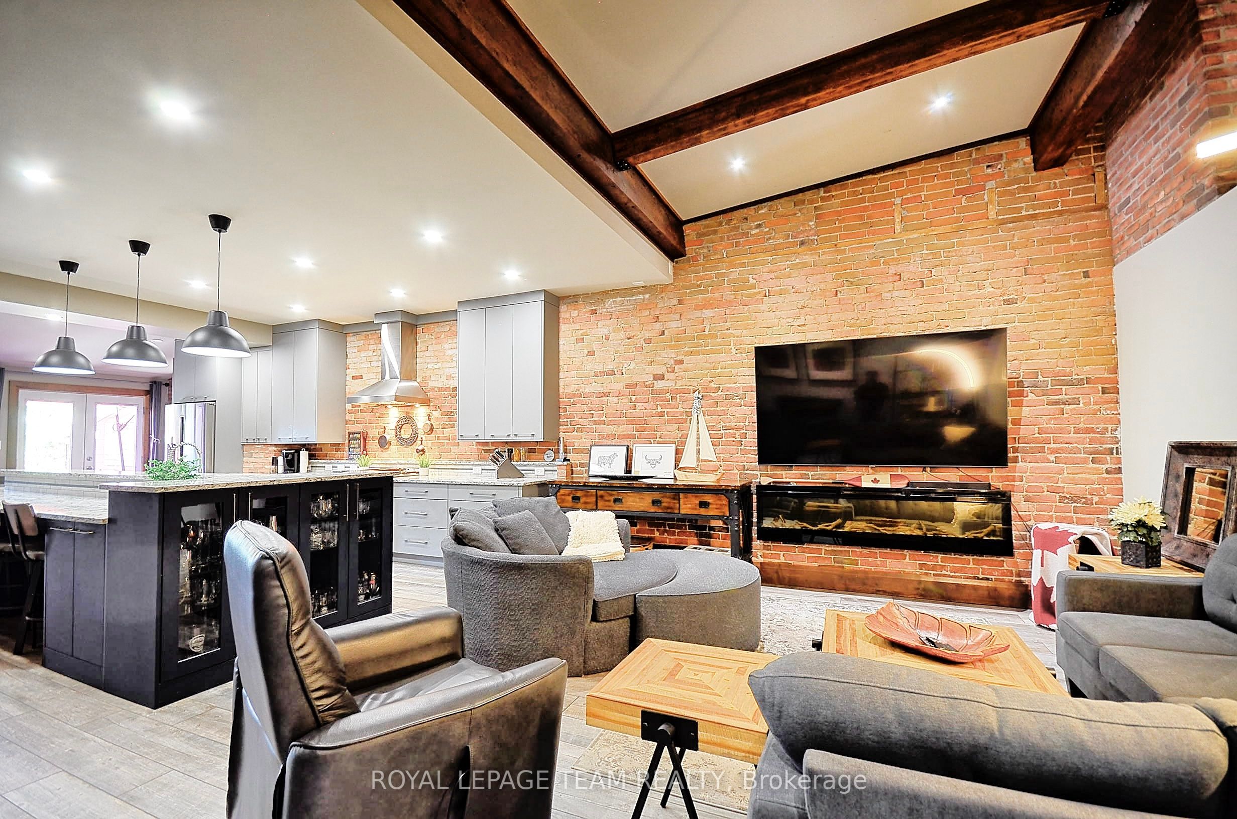 26 Elgin Street W Property Photo 37