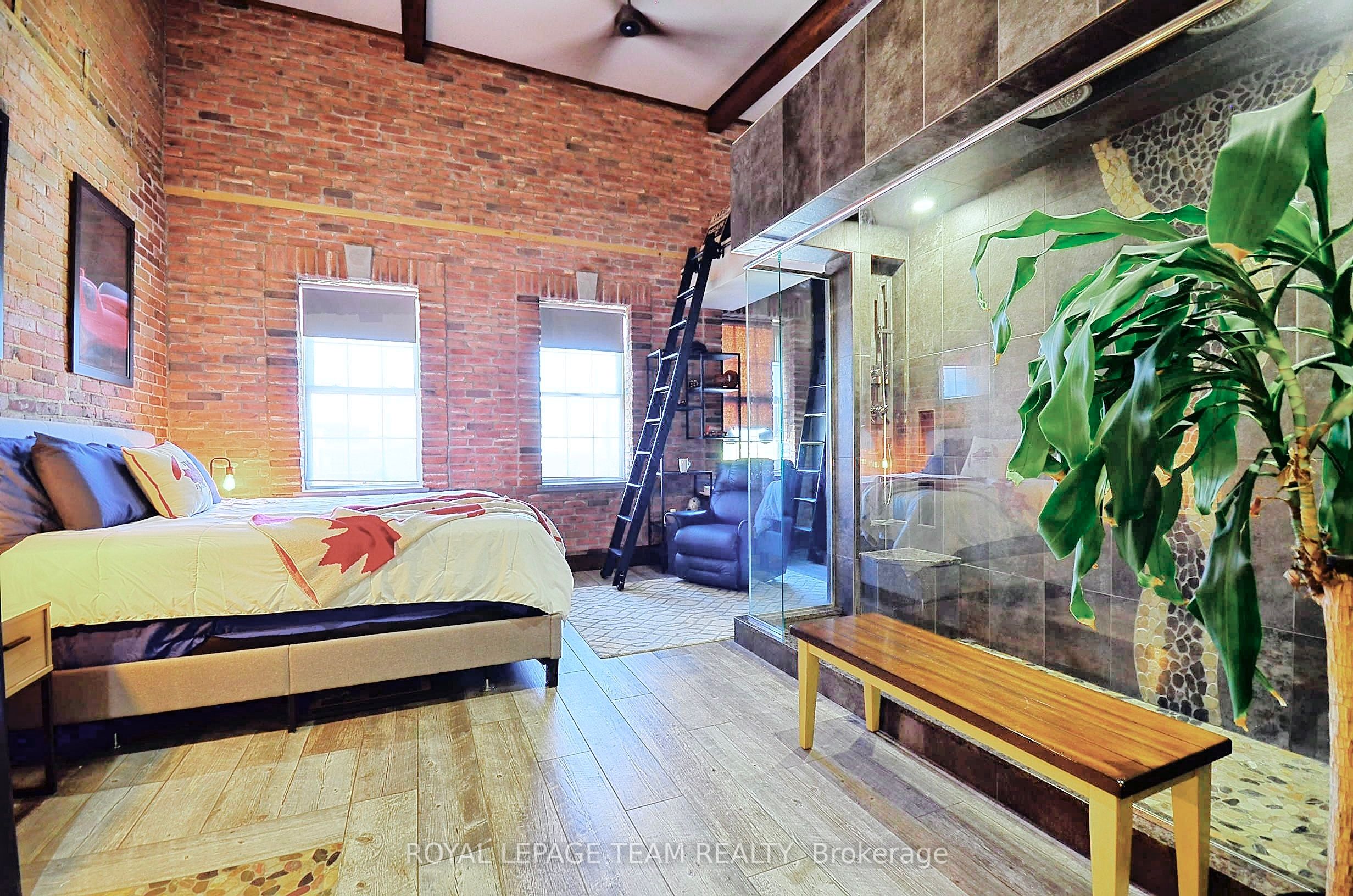 26 Elgin Street W Property Photo 47