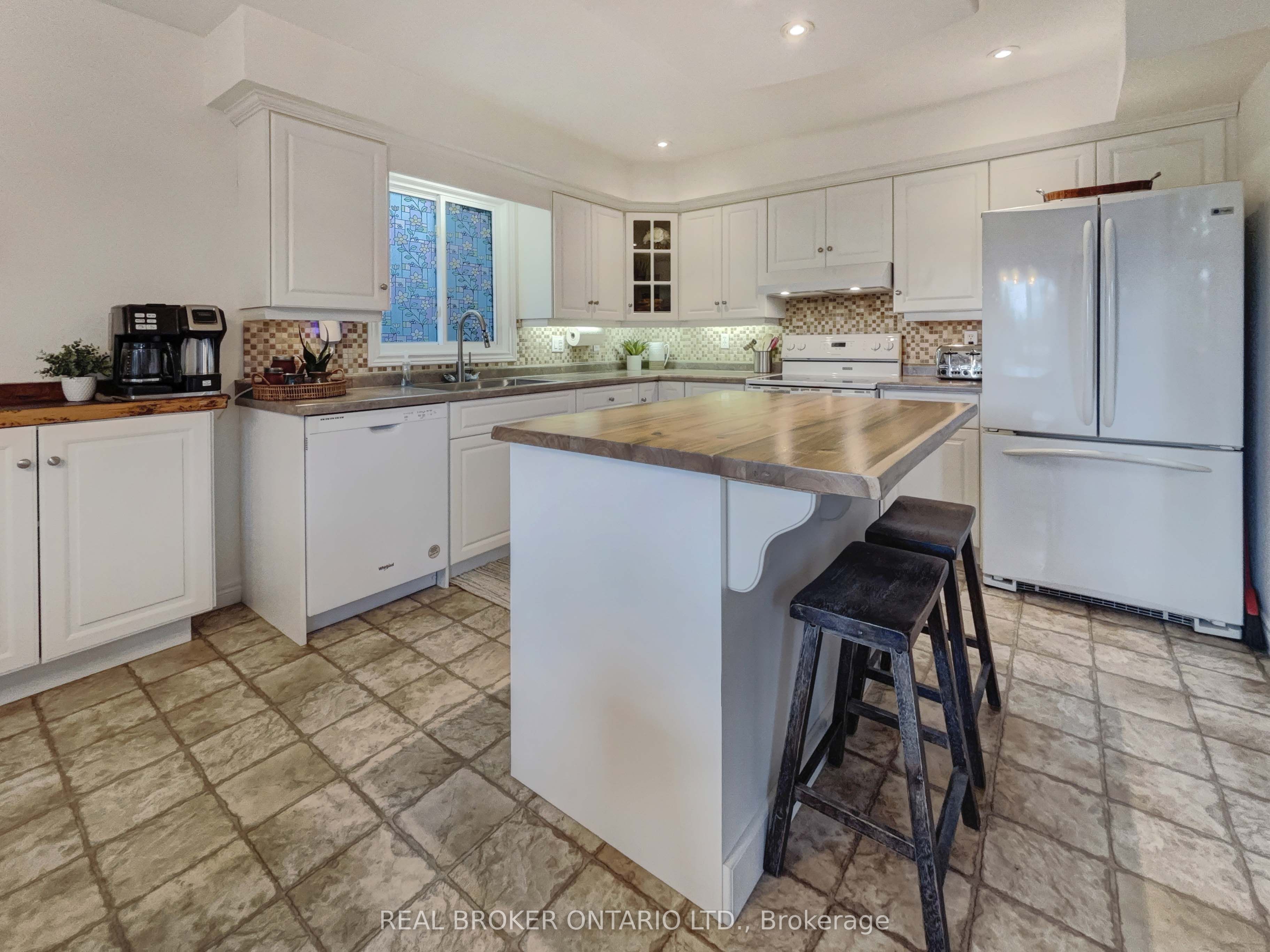 18 Bricker Court Property Photo 11