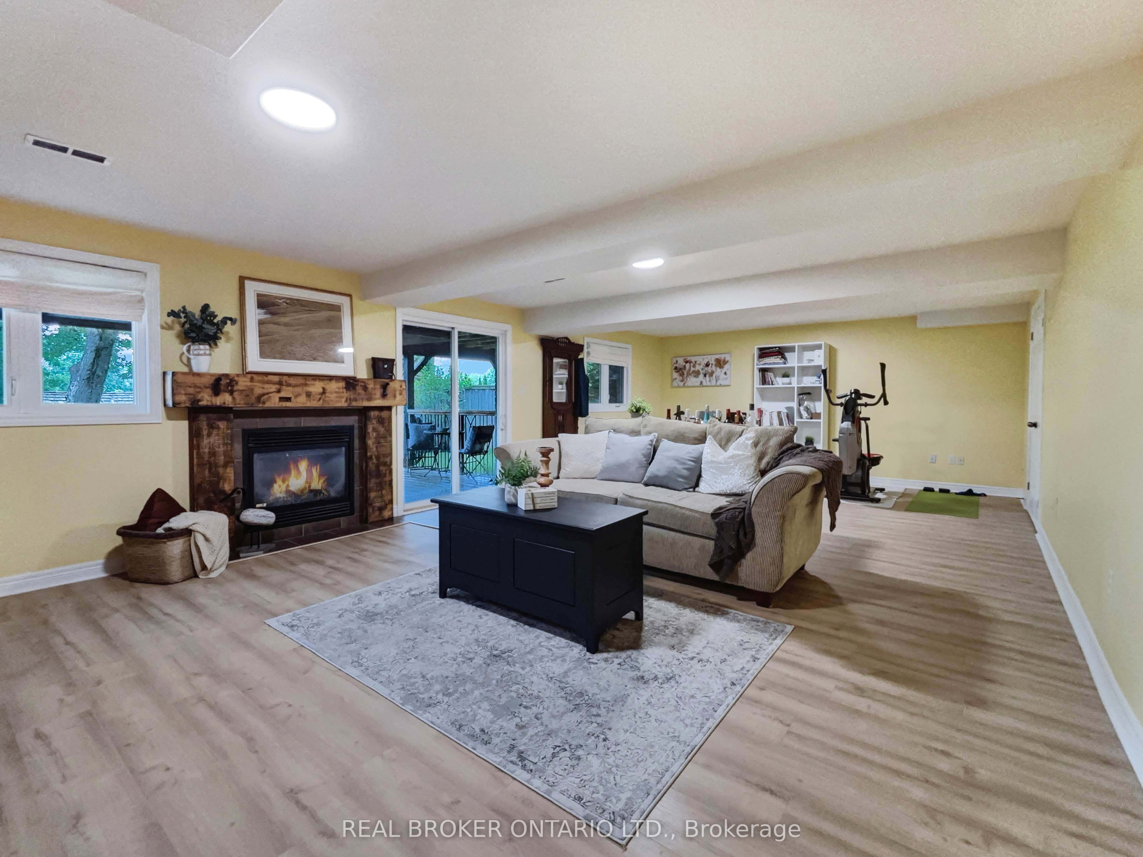 18 Bricker Court Property Photo 15