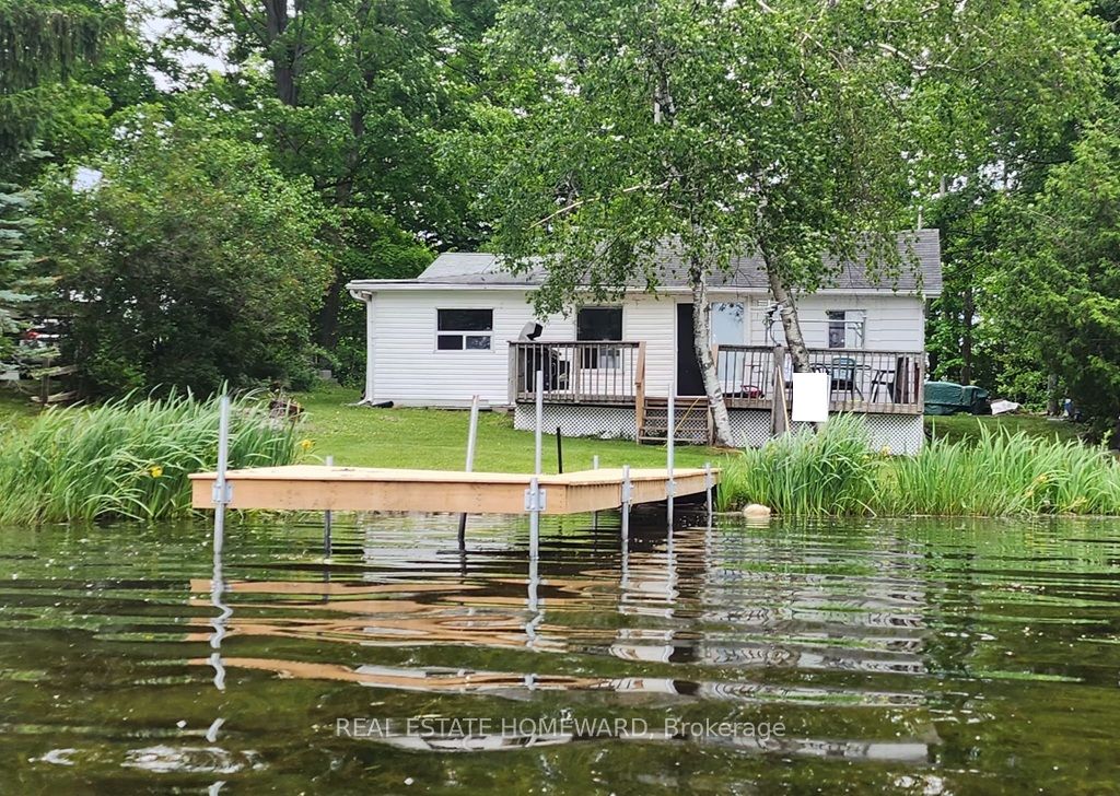 260 South Shores Road Property Photo 1