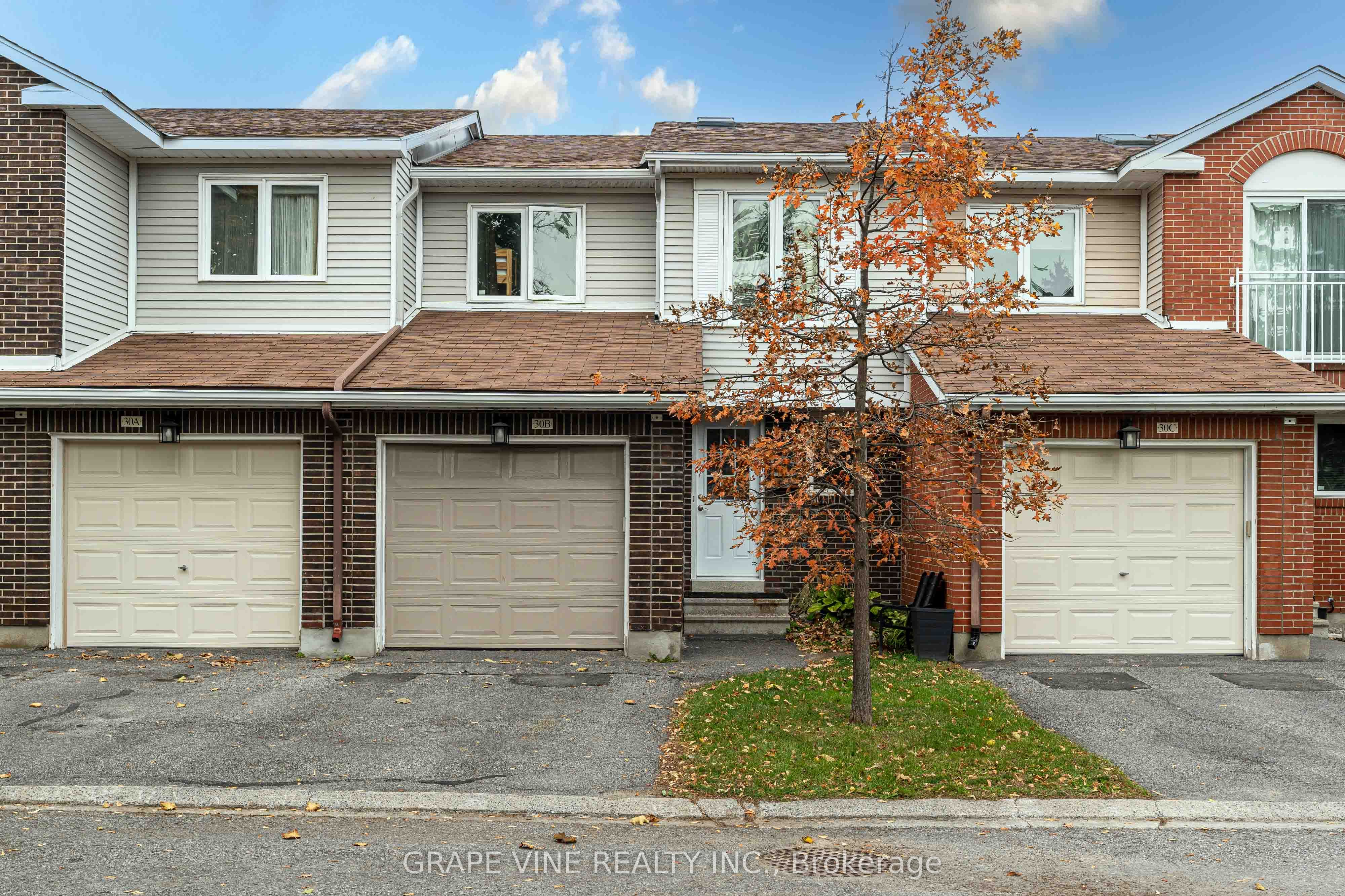 30B Castlebrook Lane B Property Photo 1