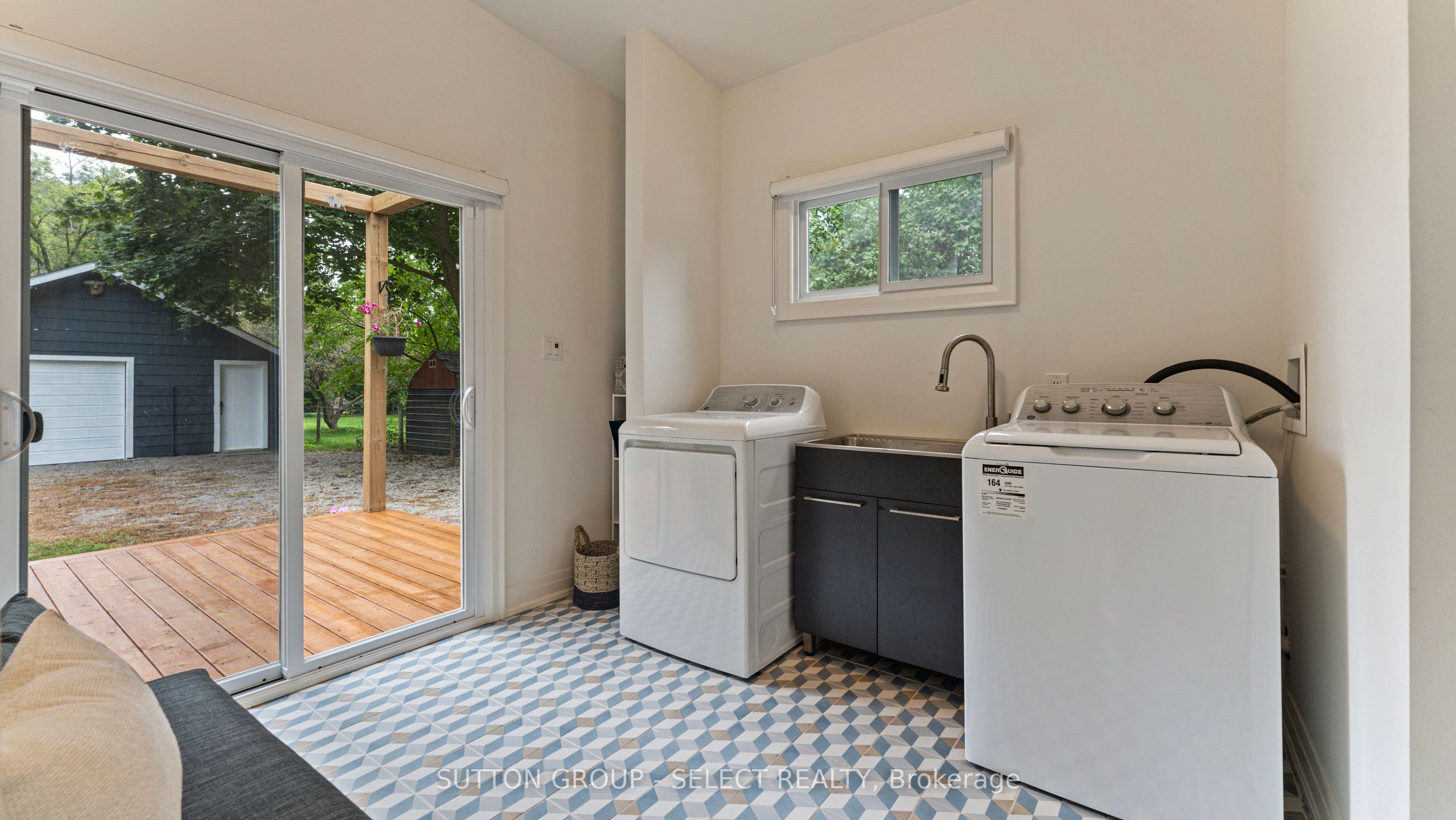 742 Mount Pleasant Road Property Photo 23