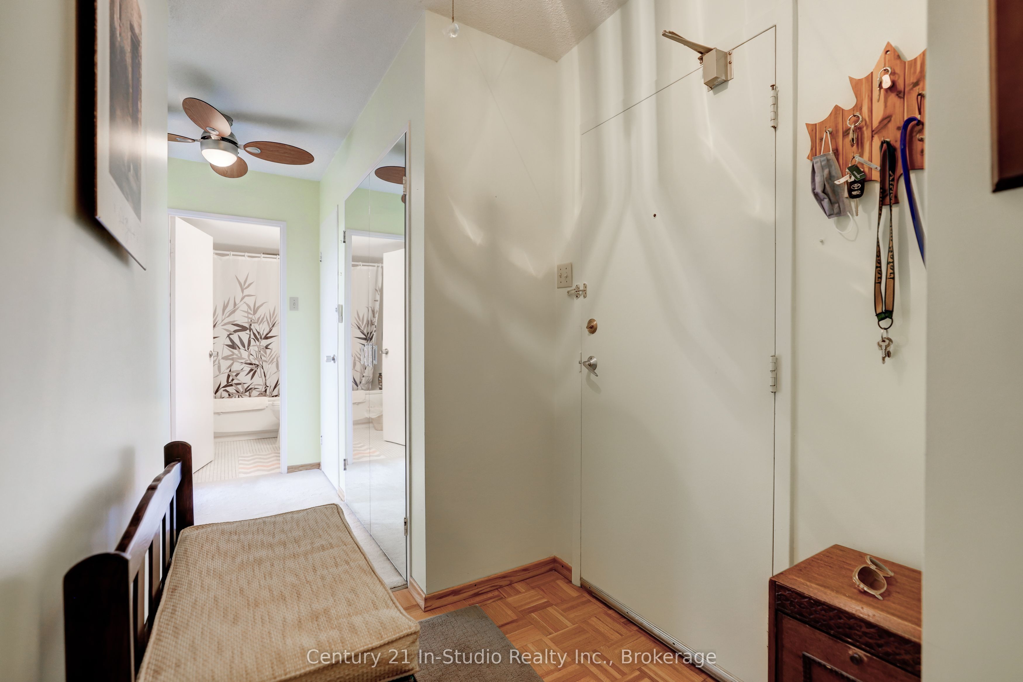 860 9 Street E 311 Property Photo 11